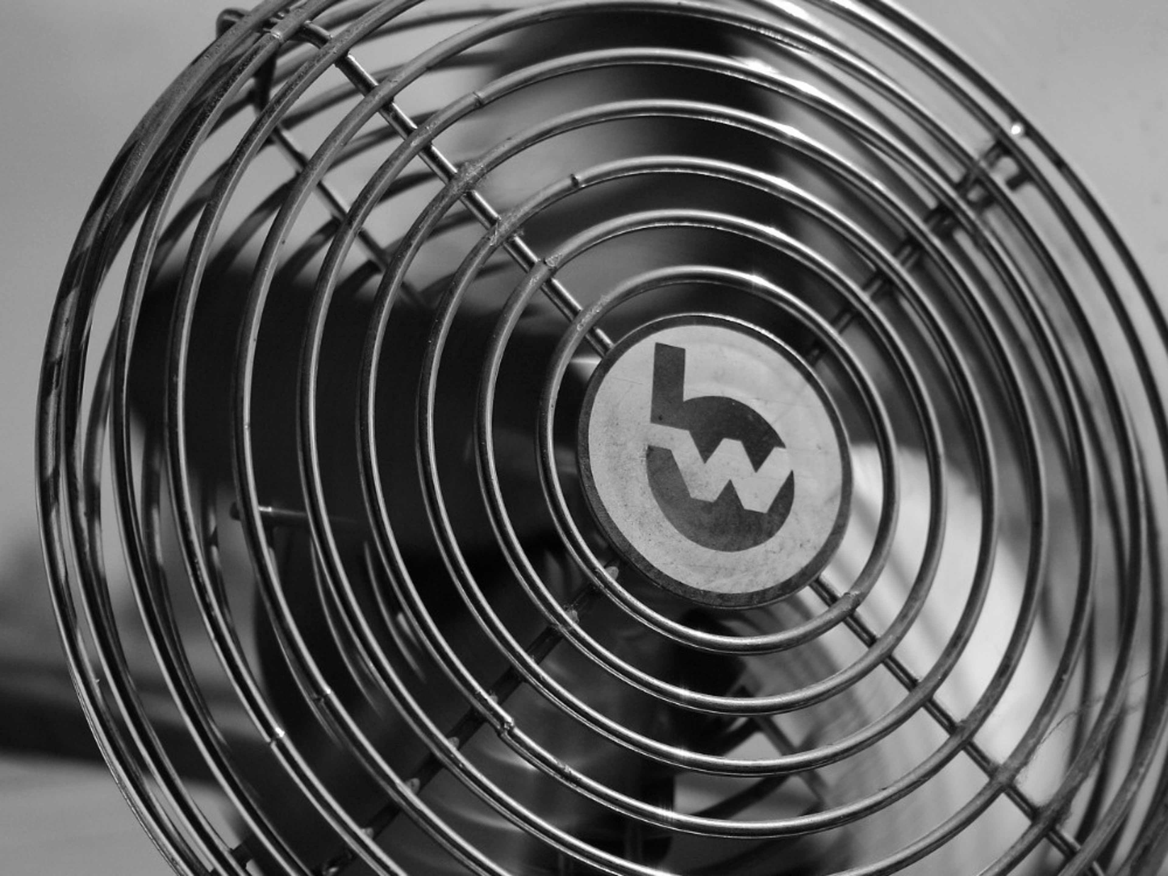 Free use of floor fan