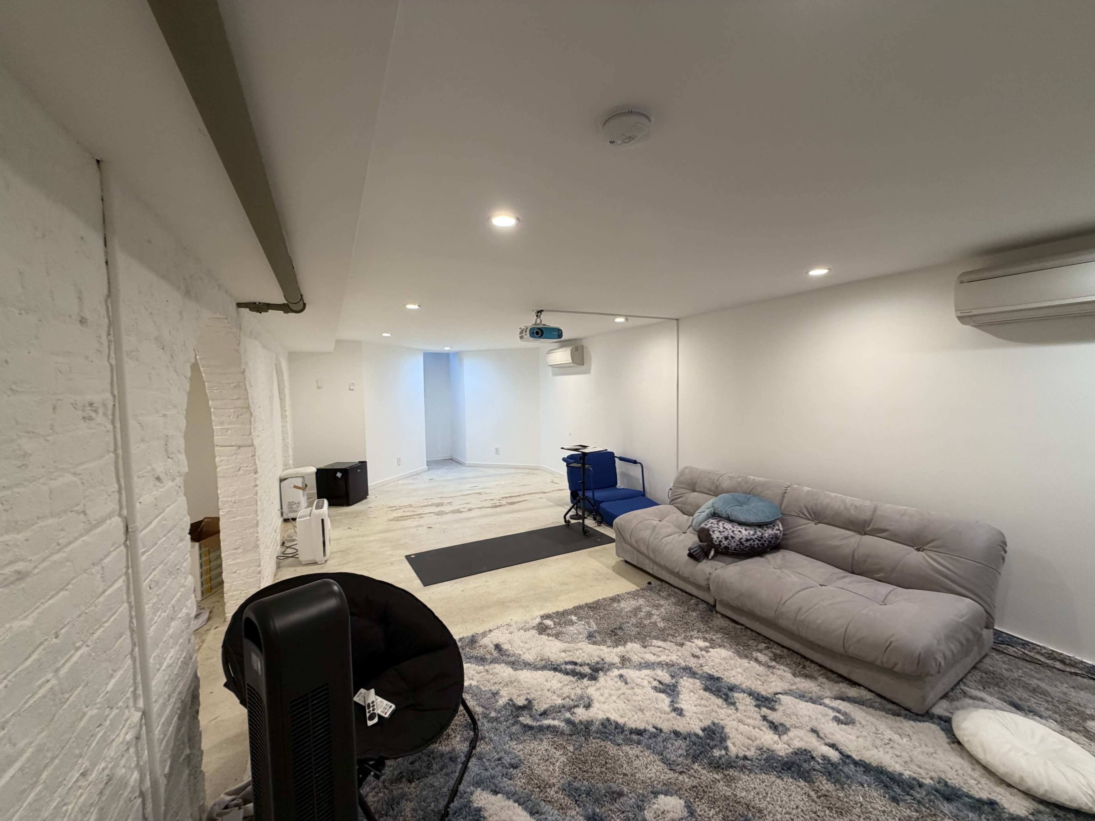 Quiet Crown Heights Creative Studio — Perfect for Therapy, Writing, Content, Rehearsals & Micro-Events Image in Crown Heights, Brooklyn, NY