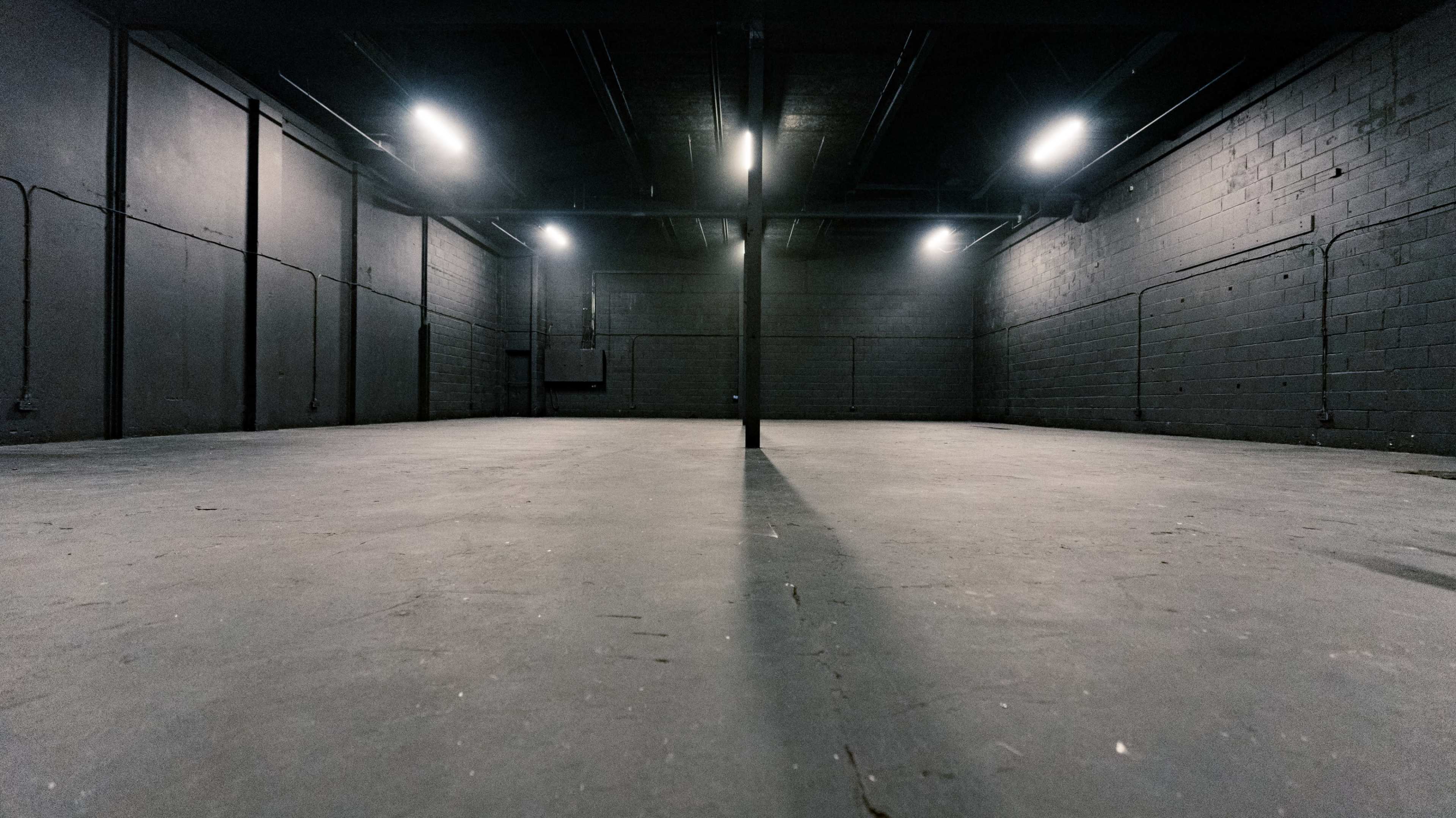 Blackout Drive-In Studio / East London / 4500SQFT /Rain Machine Image in Harlow, Harlow, ENG