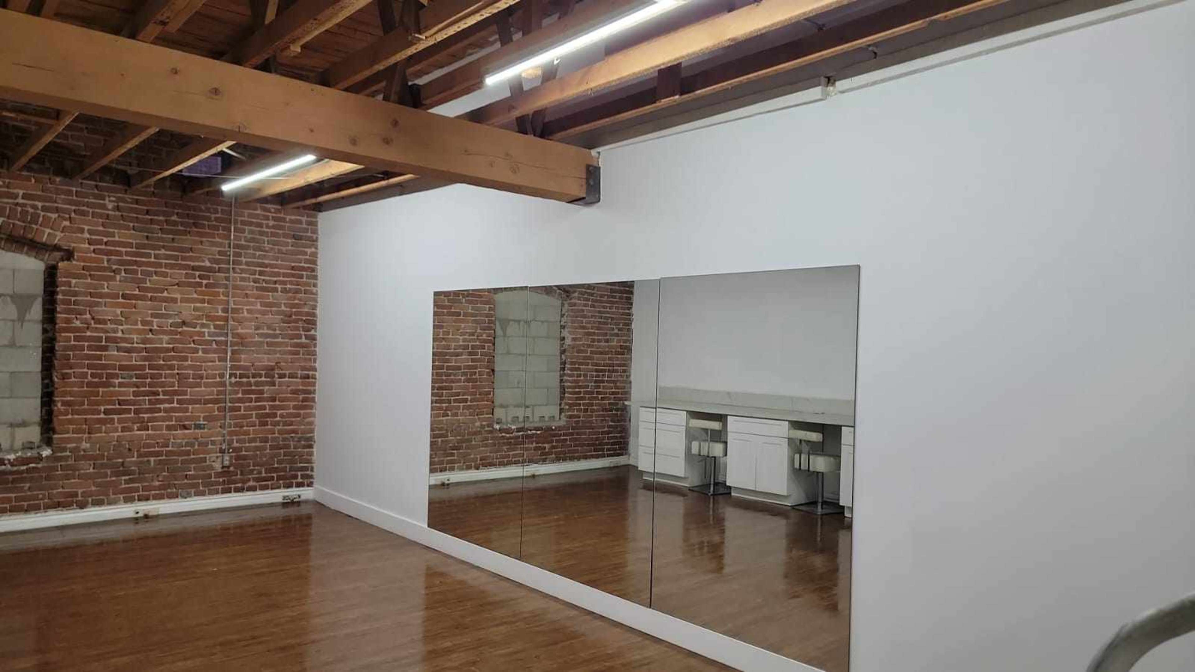 Cheap Dance Room 1 DTLA Image in Central LA, Los Angeles, CA