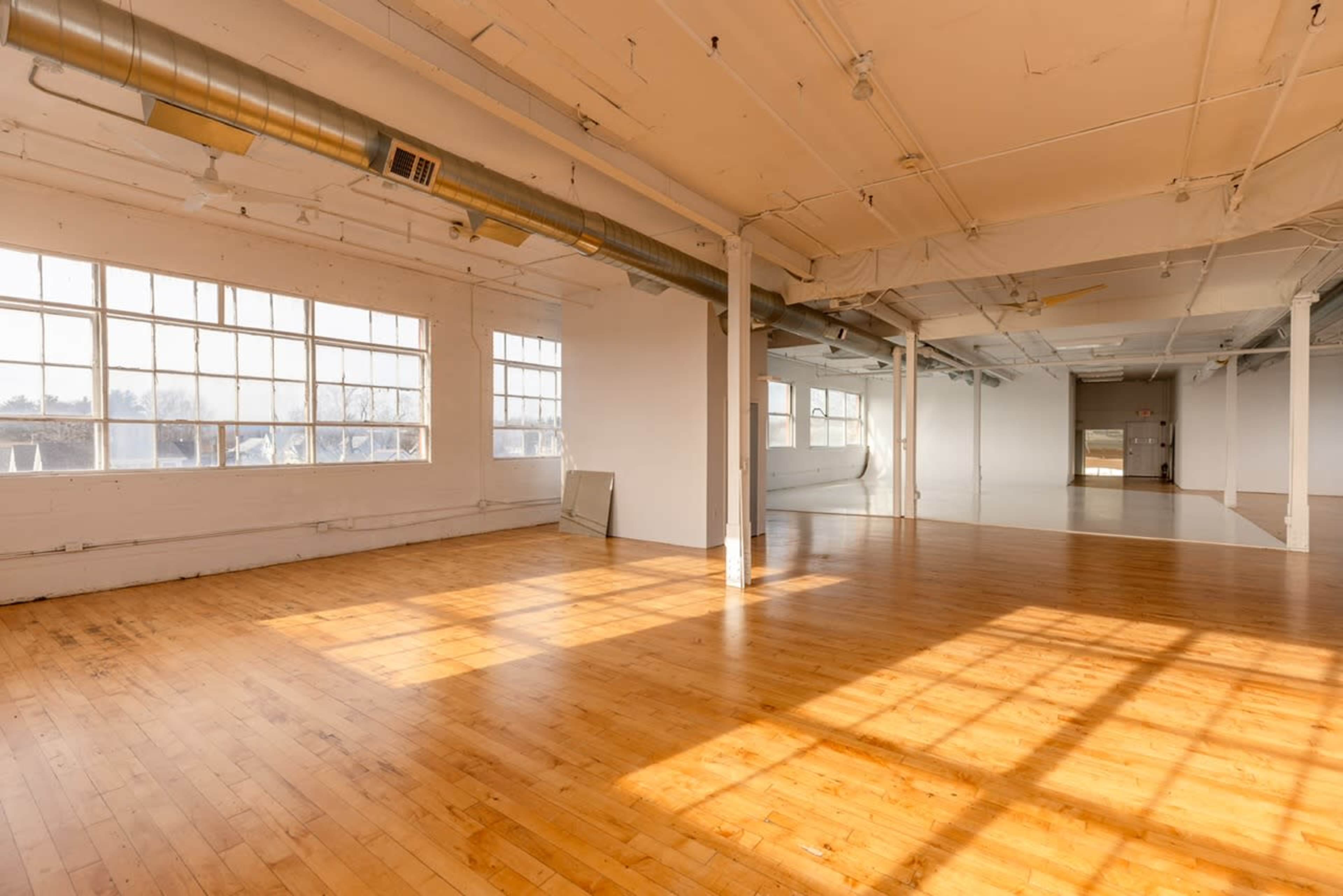 Expansive Bright Natural Light Open-Concept Loft Studio w/ Cyclorama Image in REAR BUILDING, Newton, MA
