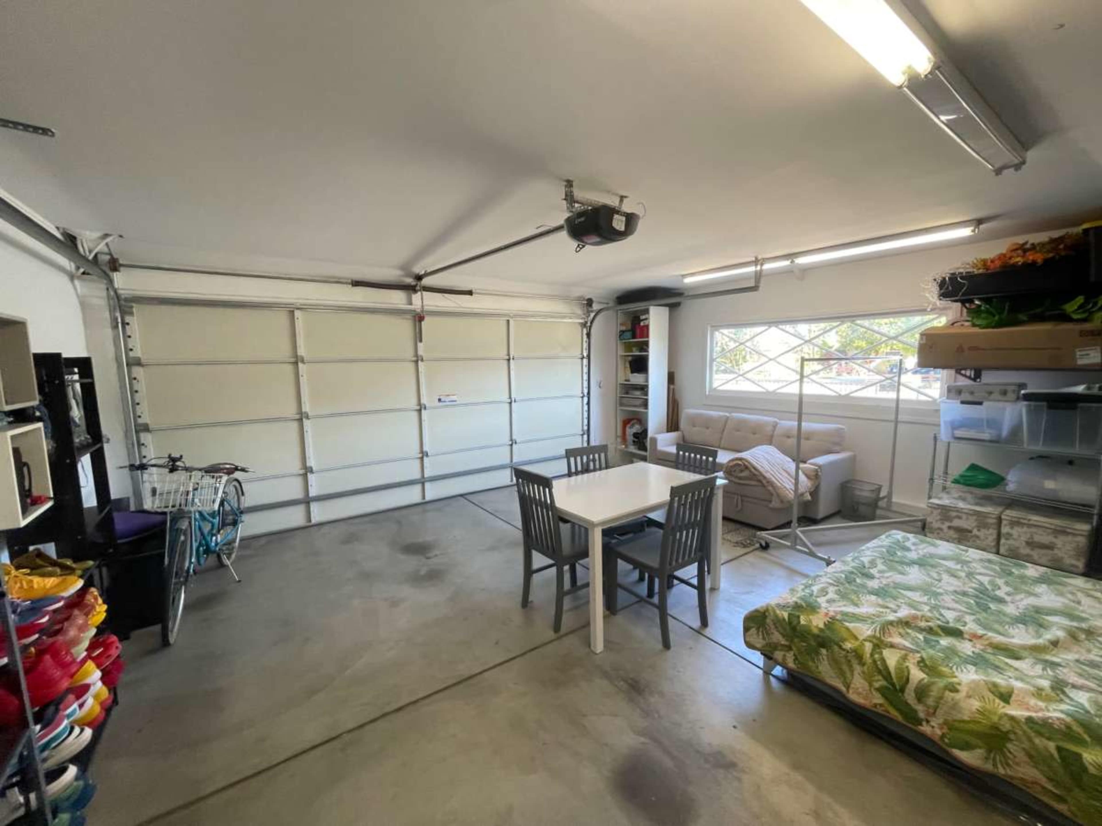 Home with Pool and large driveway Image in Winnetka, Woodland Hills, CA