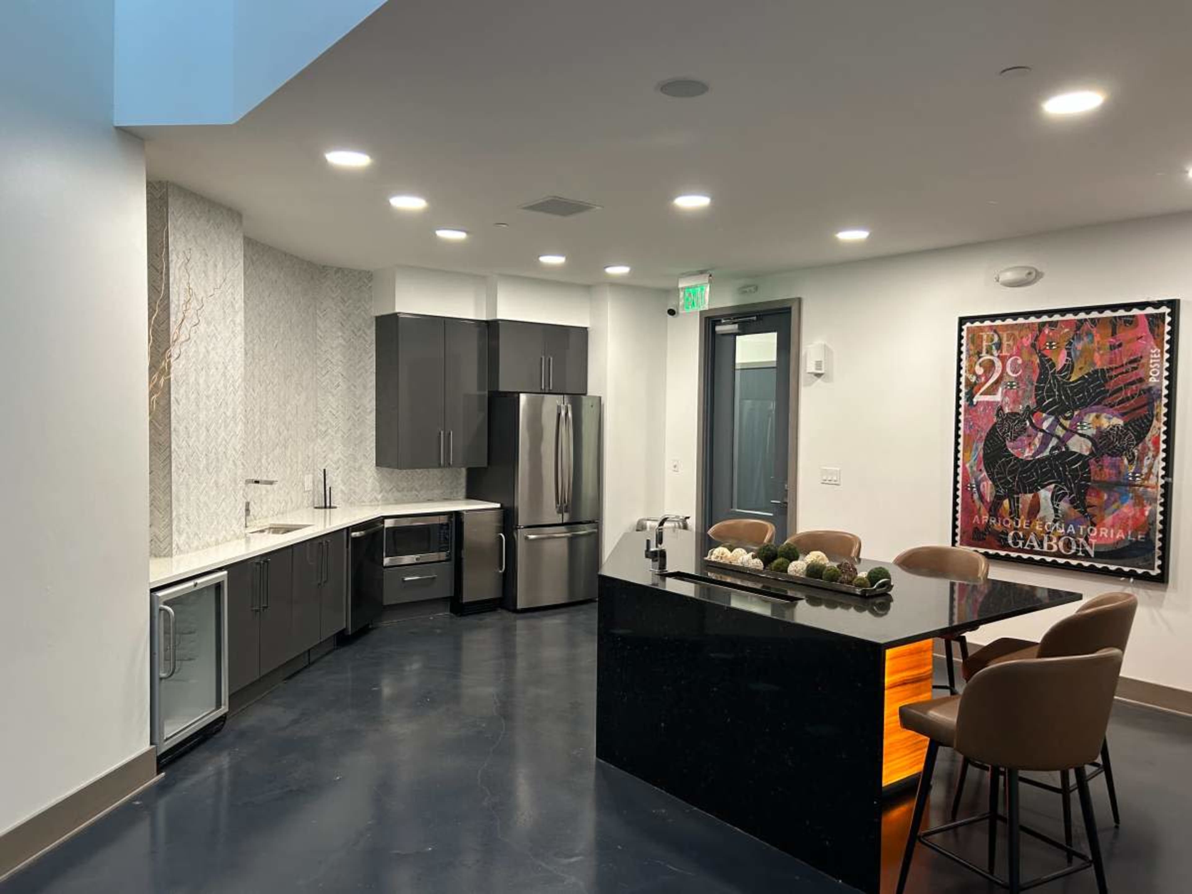 Clubhouse Image in Westshore, Tampa, FL