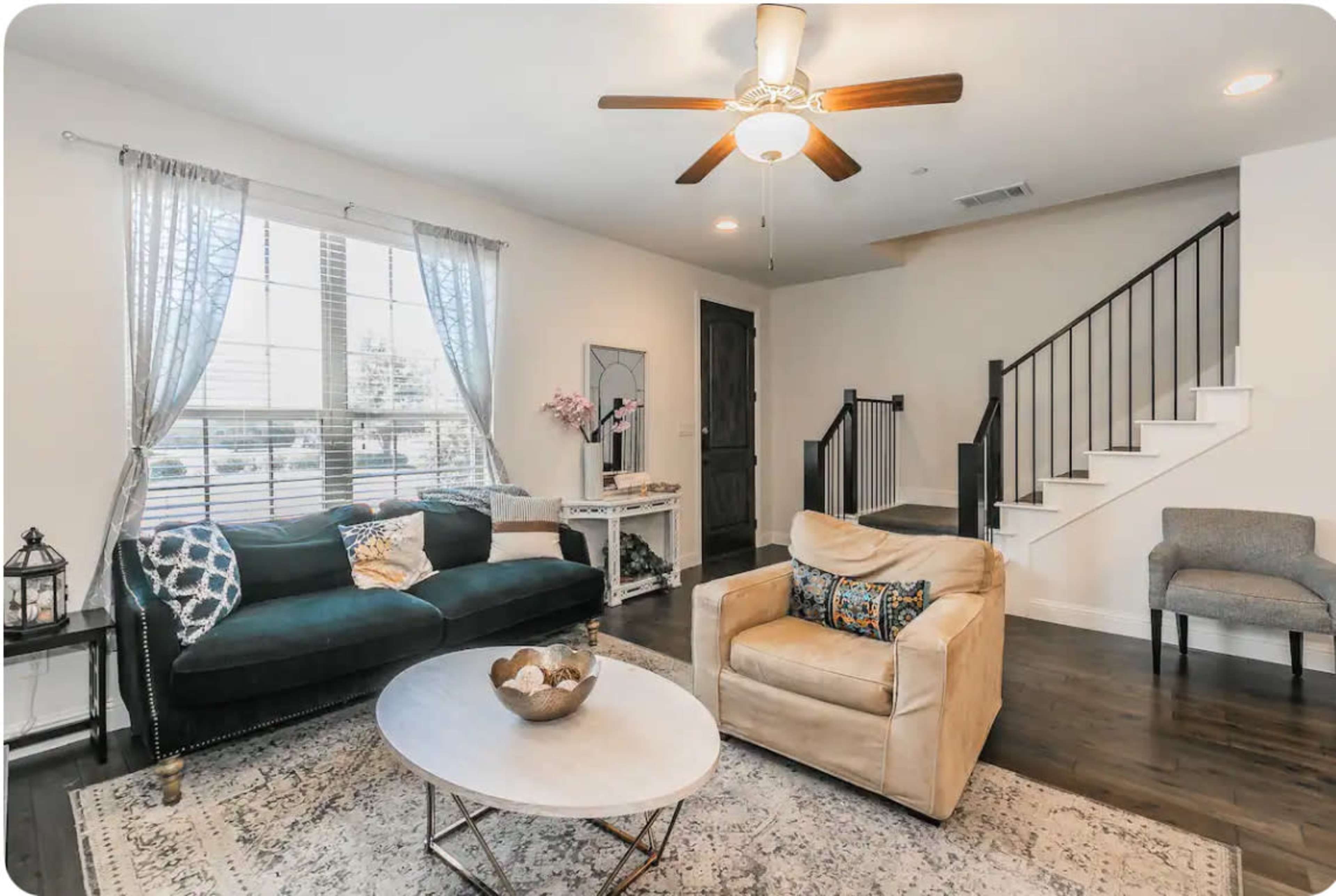 Luxury Townhome Image in McKinney, Mckinney, TX