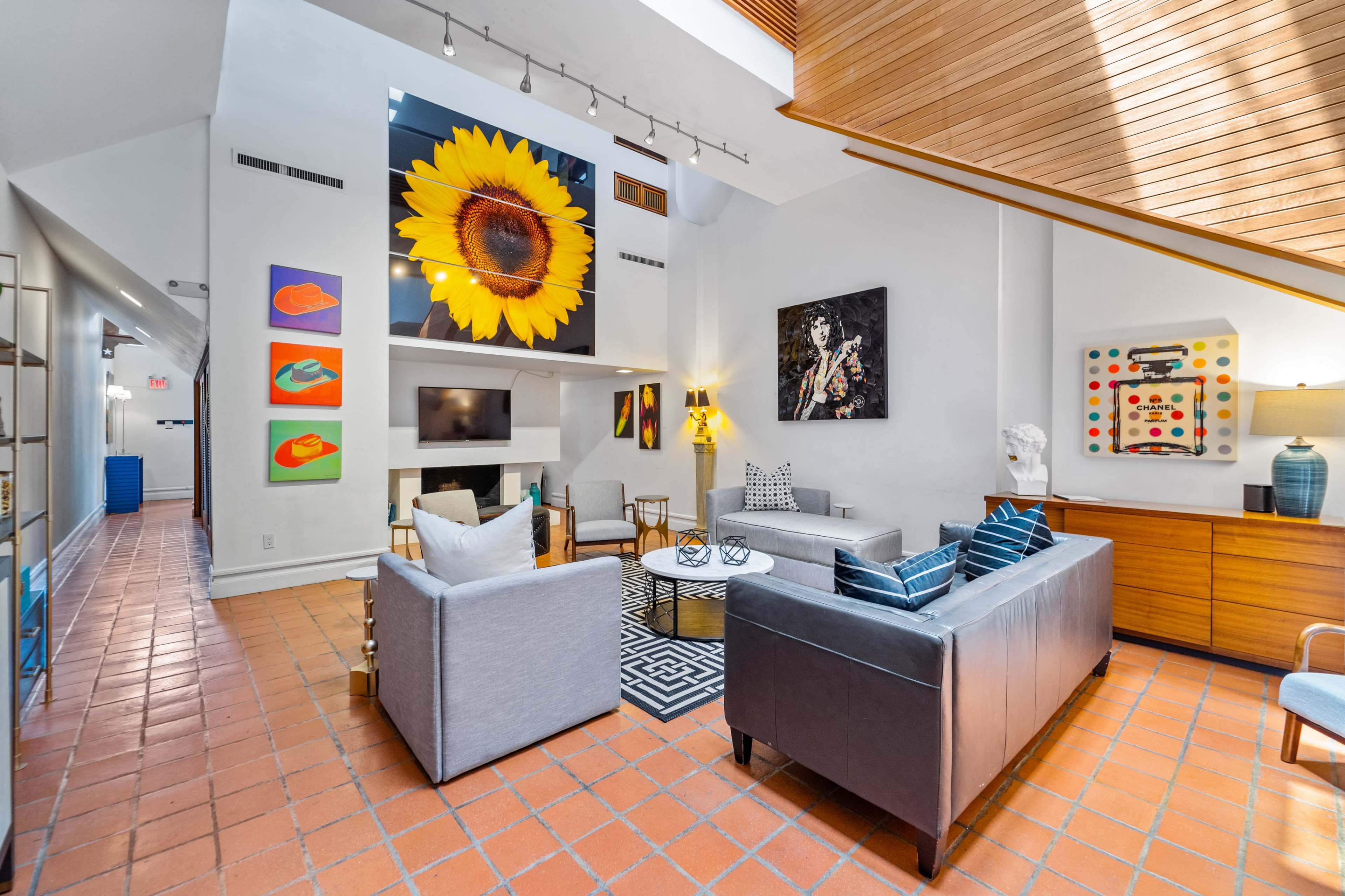 Historic Old 6th St Estate w Glass Ceiling and Indoor Pool Image in Downtown Austin, Austin, TX