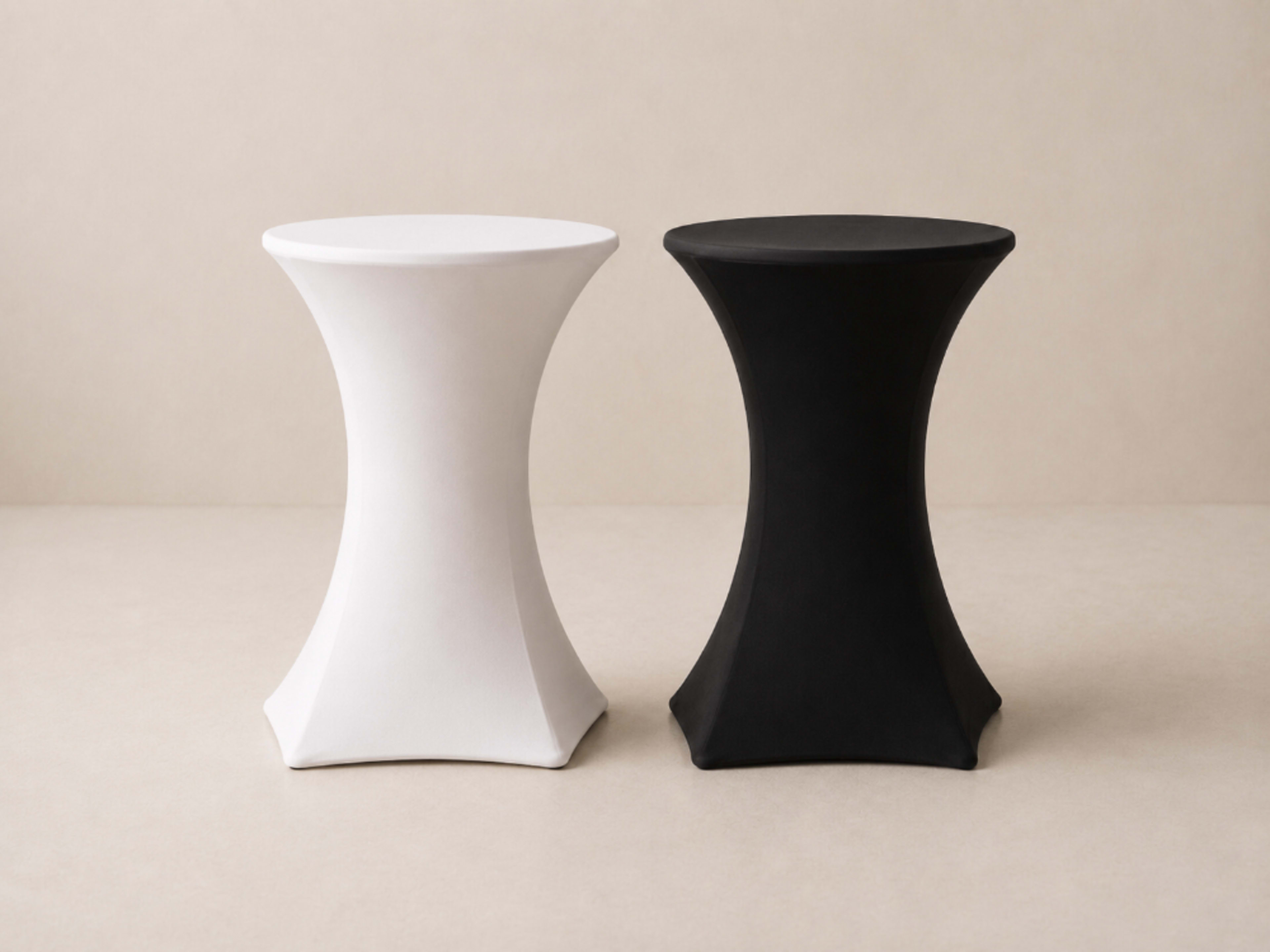 Cocktail Table w/Cover