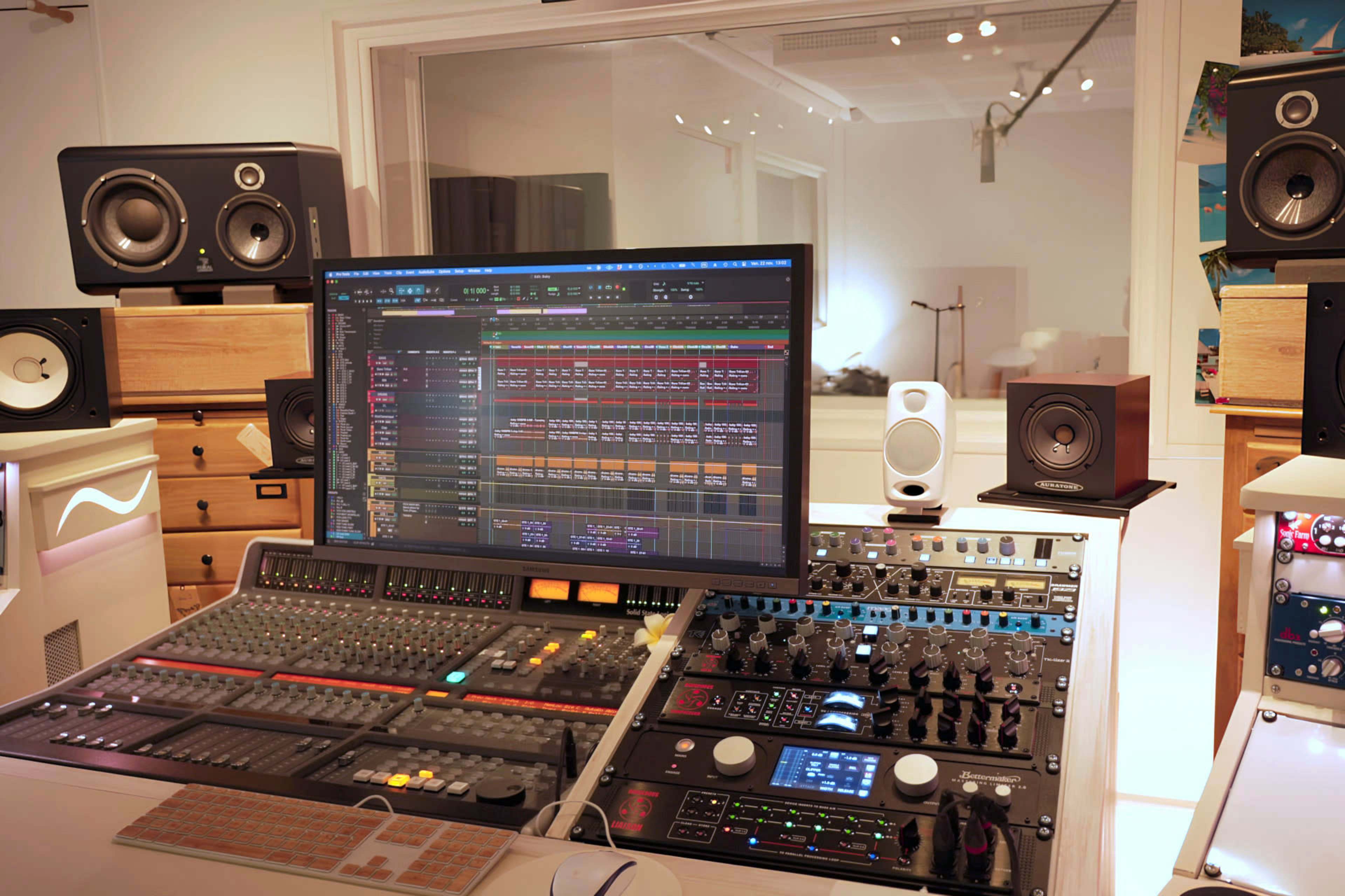 Studio d'enregistrement pro Paris 3e Image dans Les Archives, Paris, 