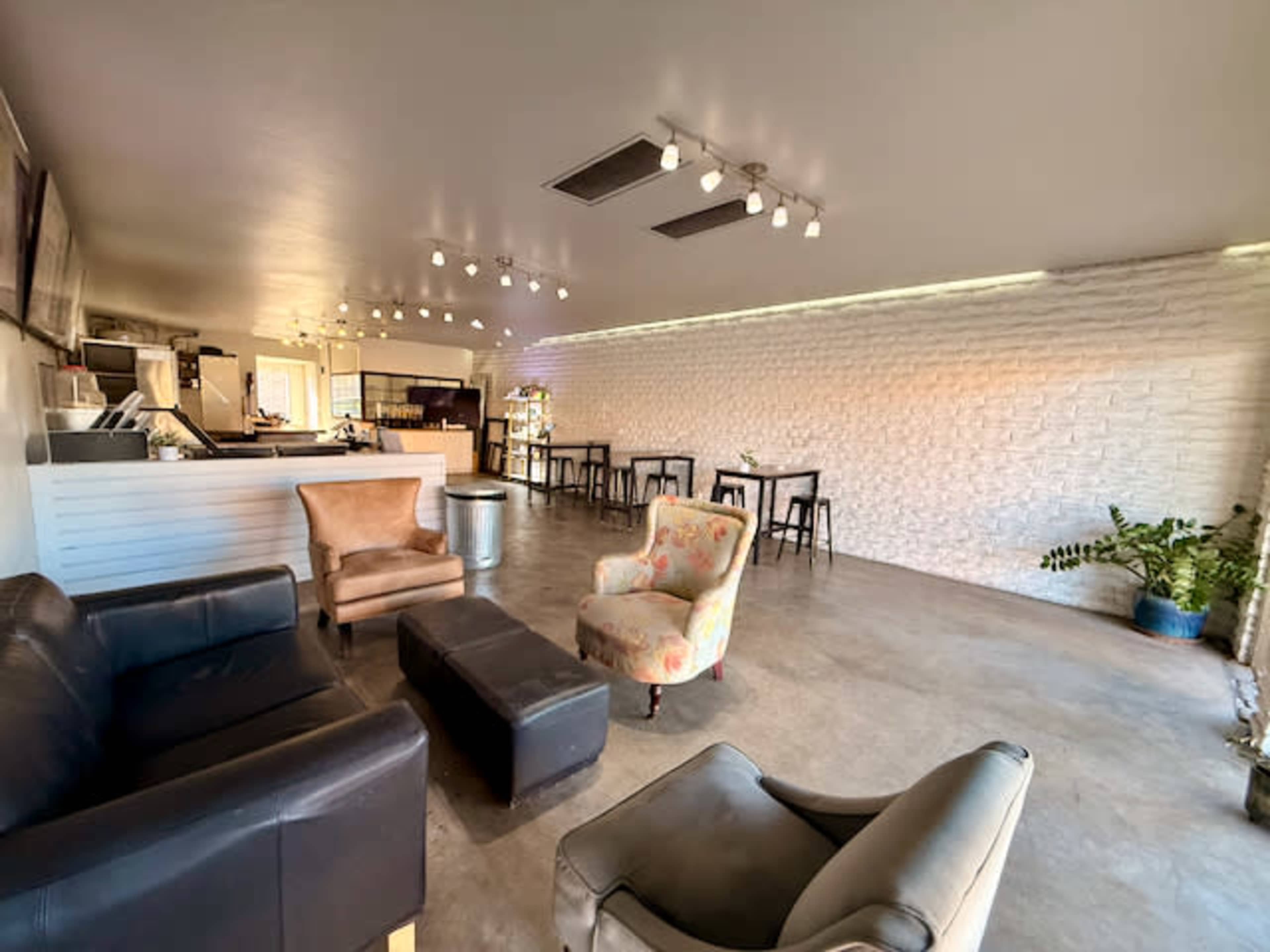 Rustic and chic Old Town Scottsdale Gem! Image in Old Town Scottsdale, Scottsdale, AZ