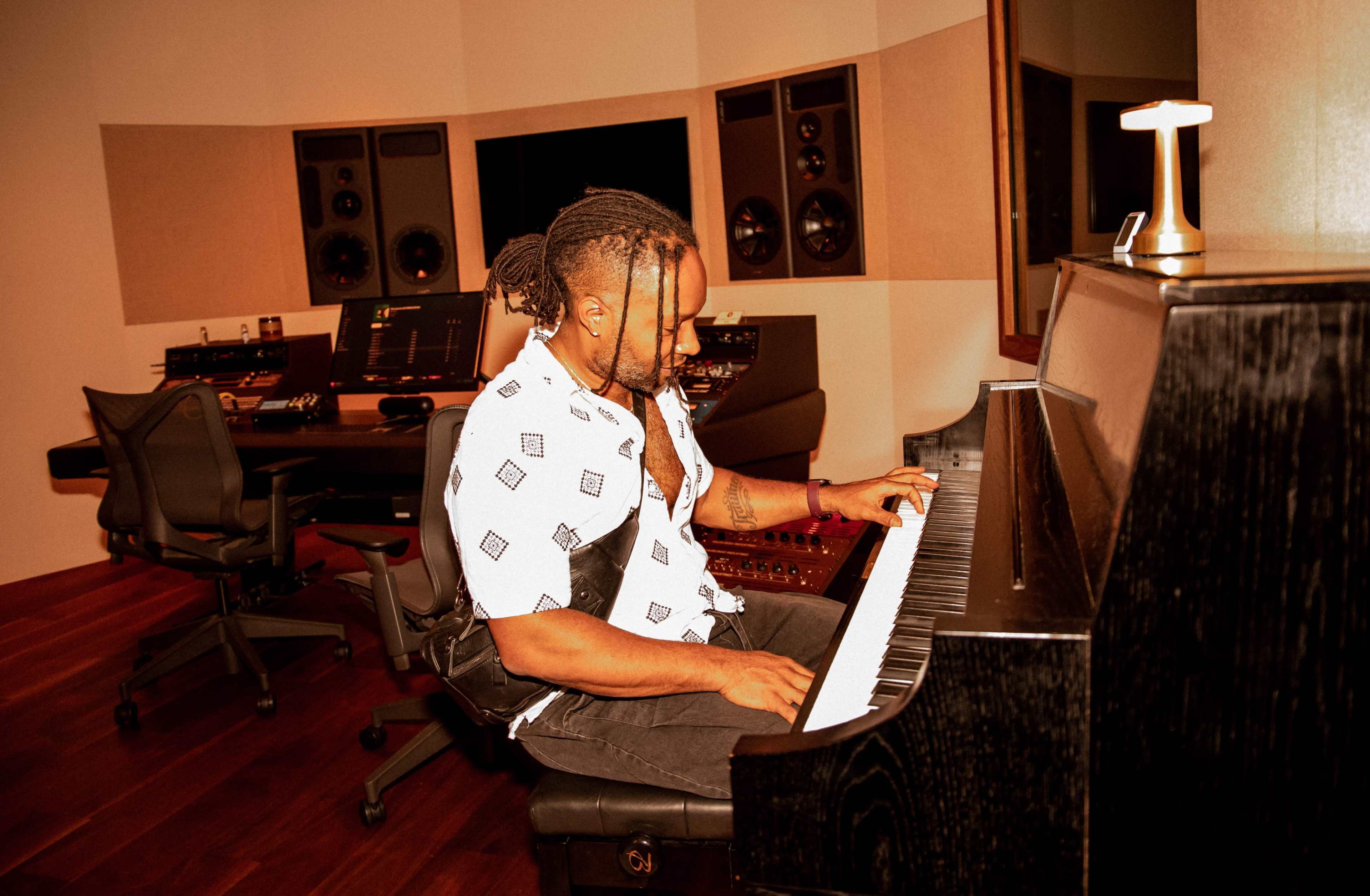 Studio B - Sleek Modern Recording Studio with Warm Atmospheric Mood Image in Sun Valley, Sun Valley, CA