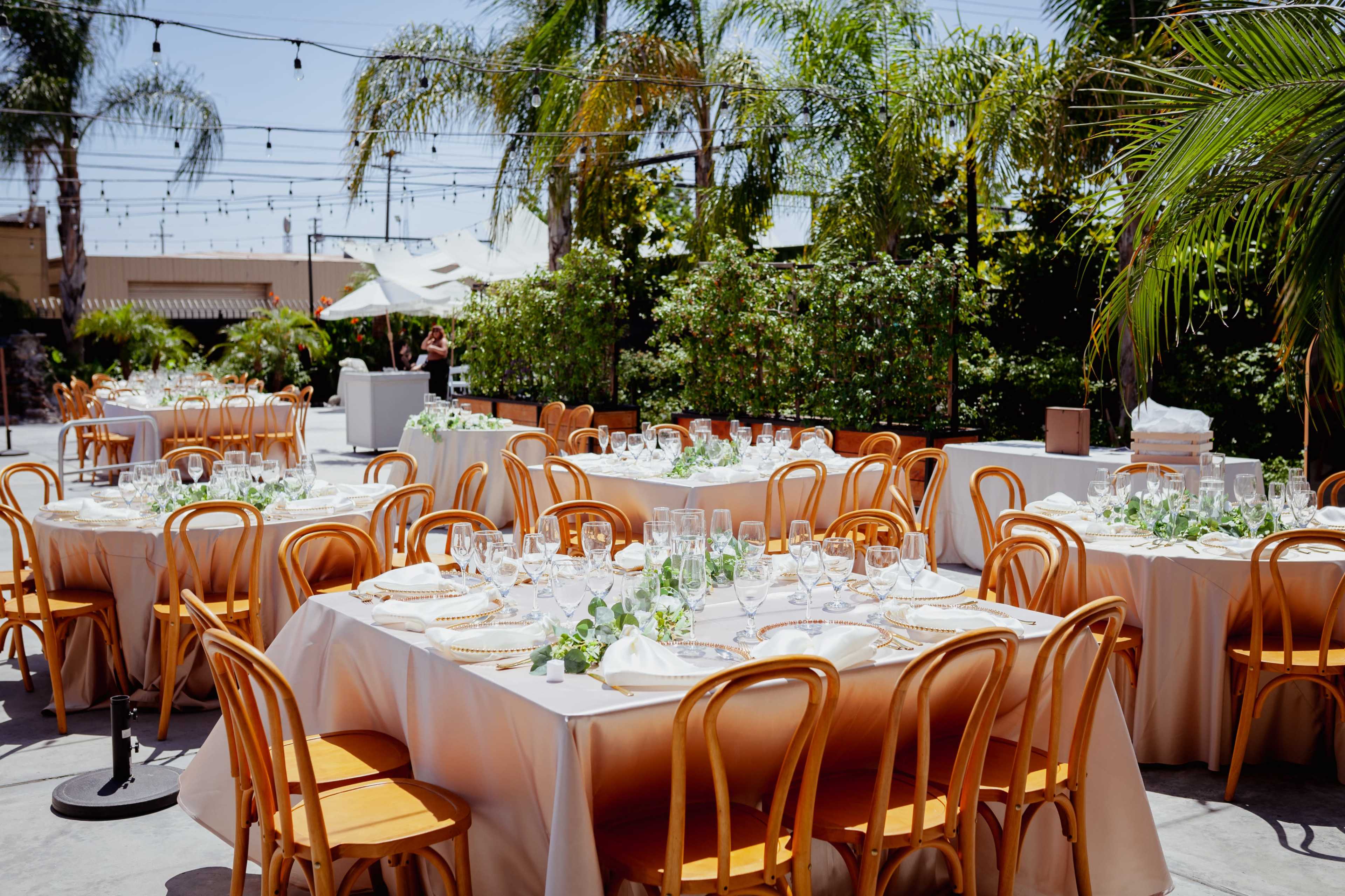 Tropical Meets Vintage — A Spacious, Multi-Look Venue for Creatives Image in Bakersfield, Bakersfield, CA