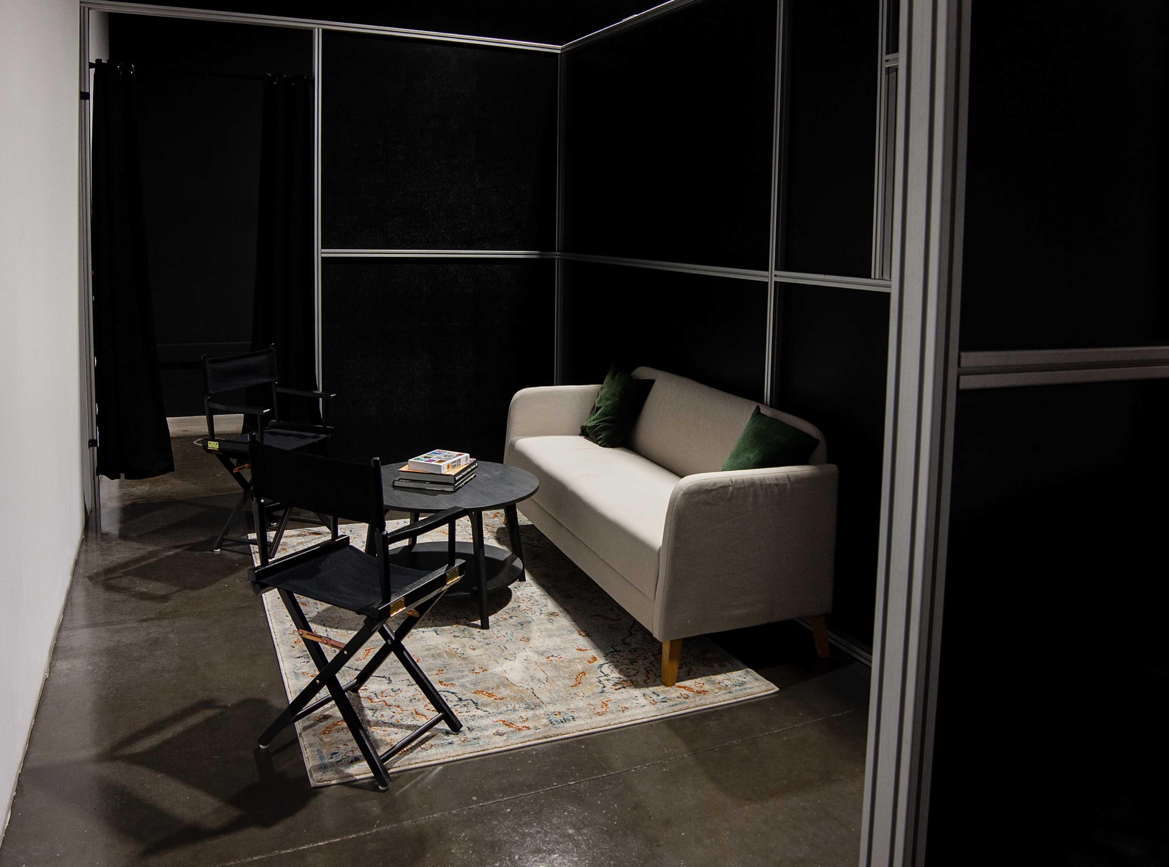 Photography Studio / Film / Video Image in Harbor Gateway North, Gardena, CA