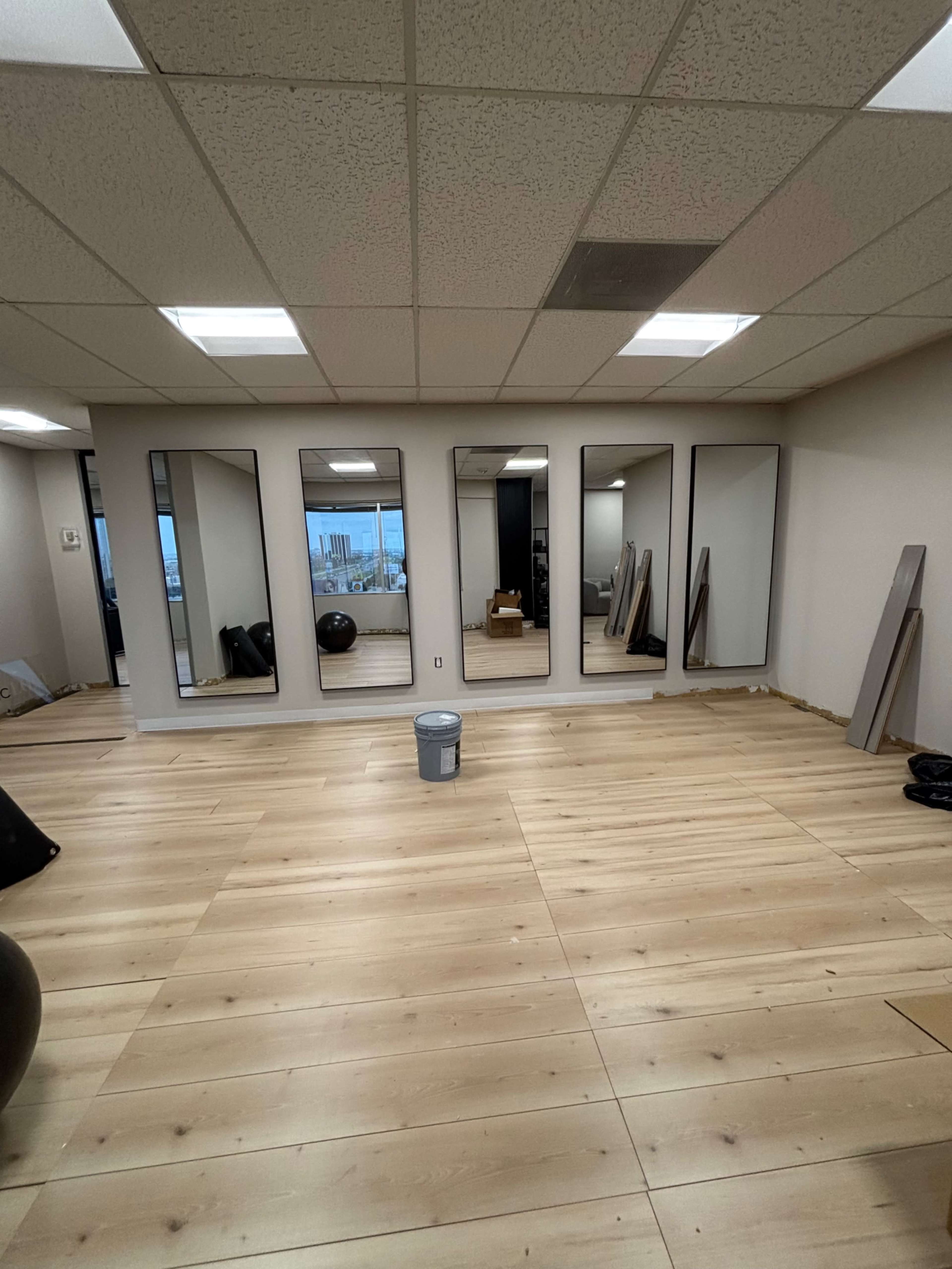 Close to downtown/ med spa/ yoga space with great lighting Image in Dallas, Dallas, TX
