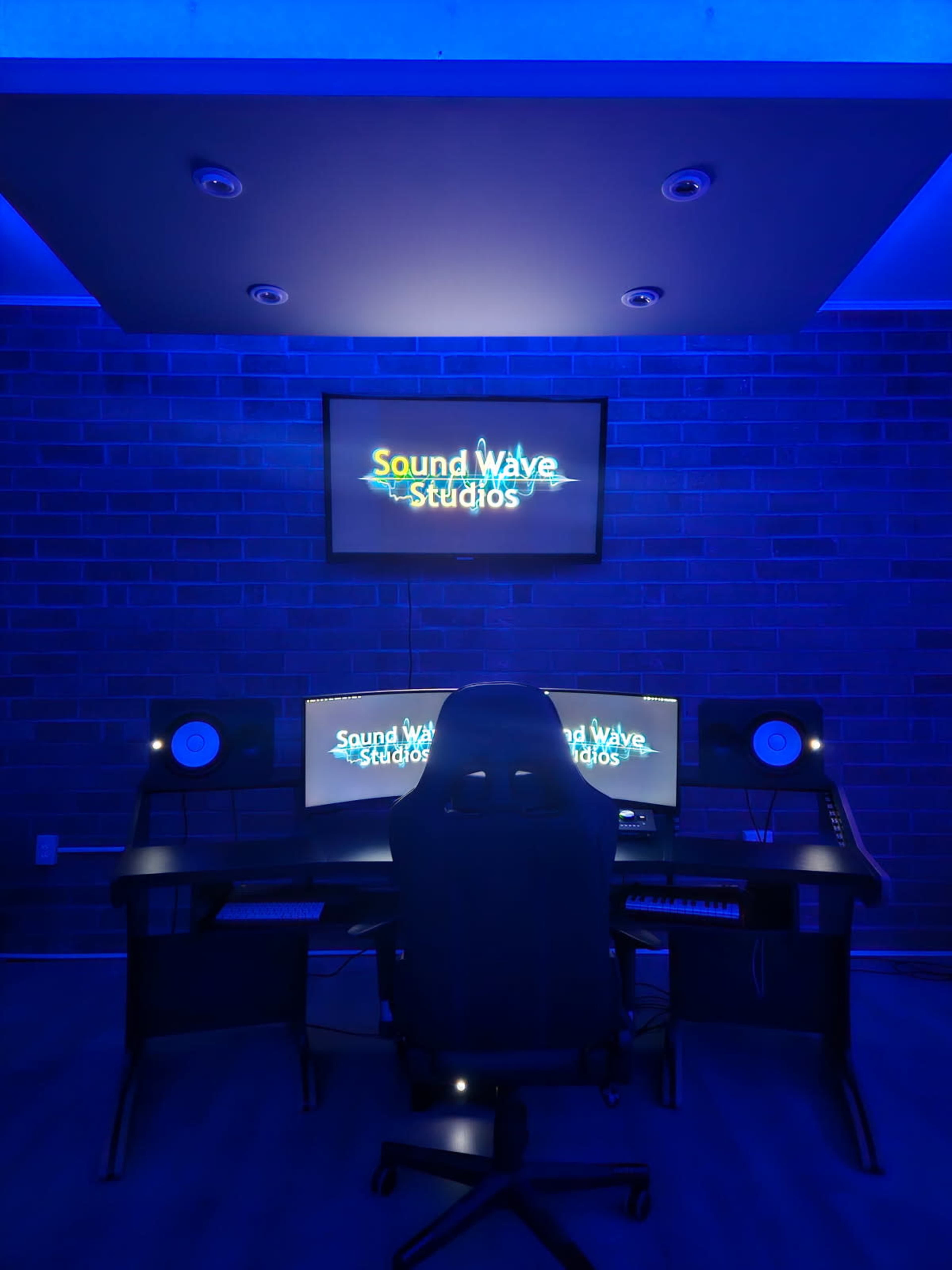 Modern Coliseum Area Recording Studio Image in Greensboro, Greensboro, NC