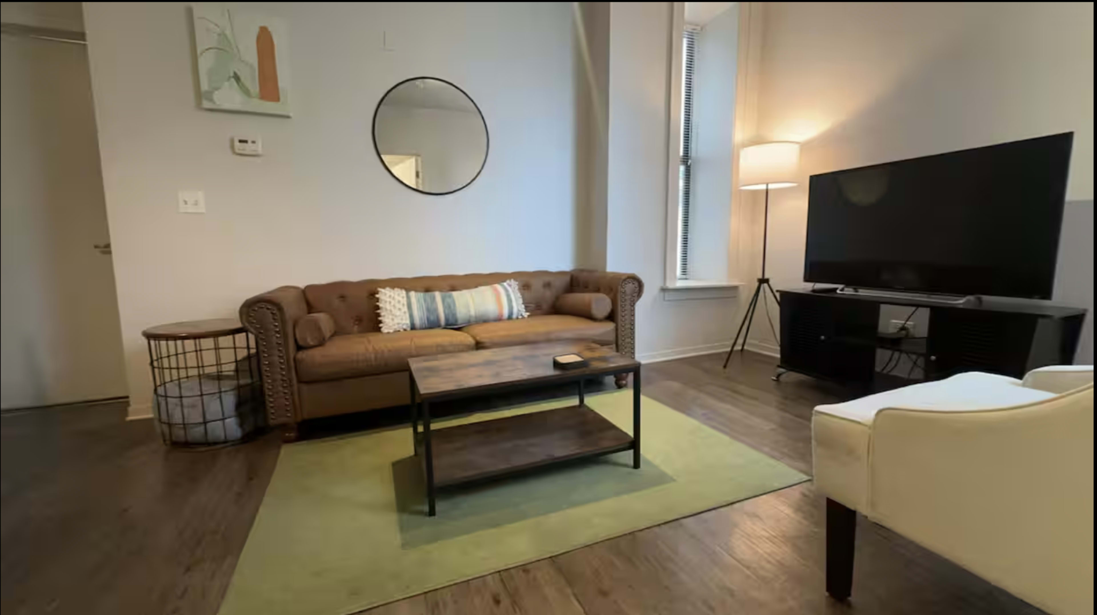 Modern 1BR in South Loop – Perfect for Content Creation & Meetings Image in Chicago Loop, Chicago, IL