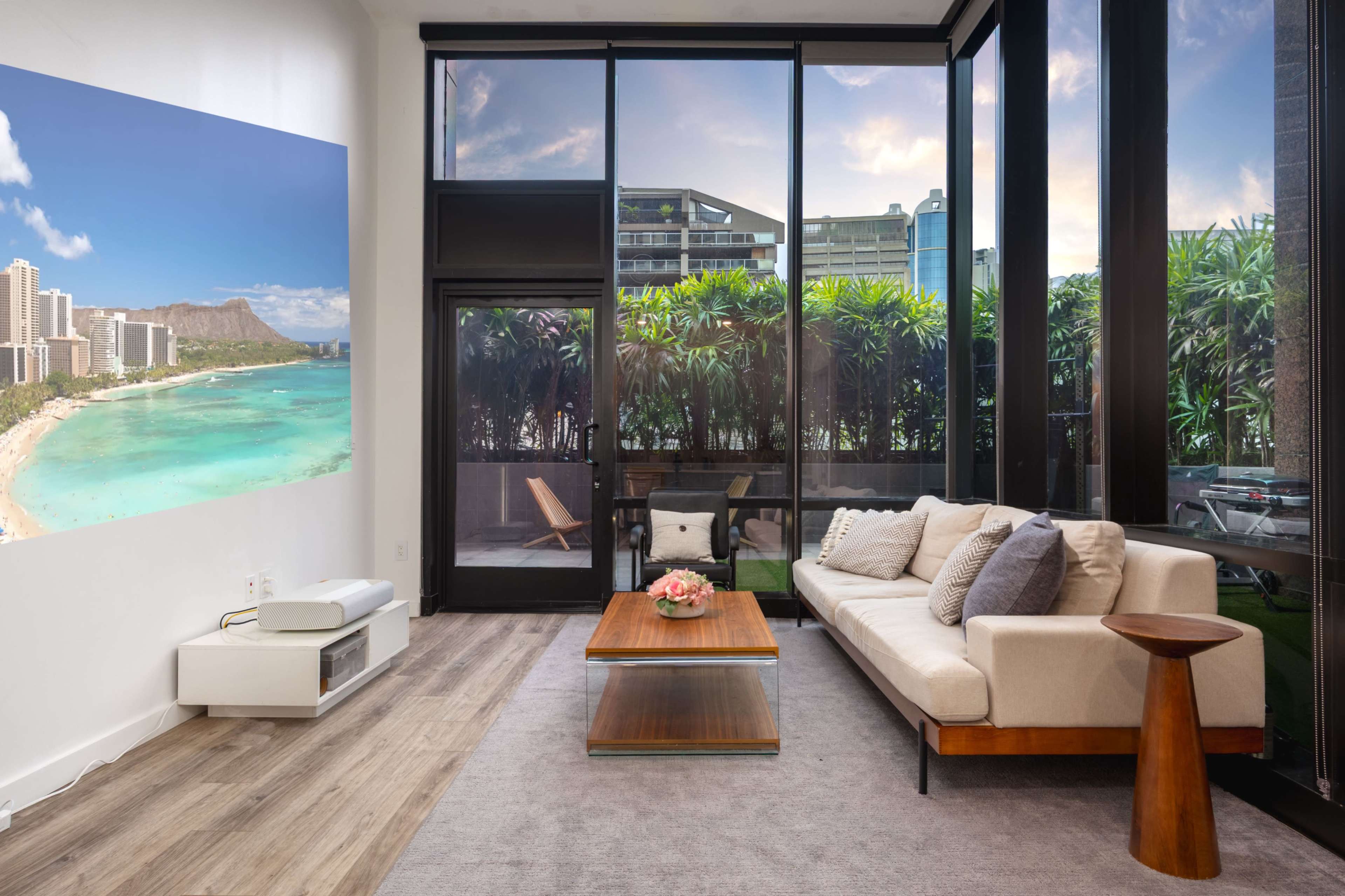 Downtown Penthouse with Luxurious Lanai , Podcast/Photo/Video Studio Image in Downtown, Honolulu, HI