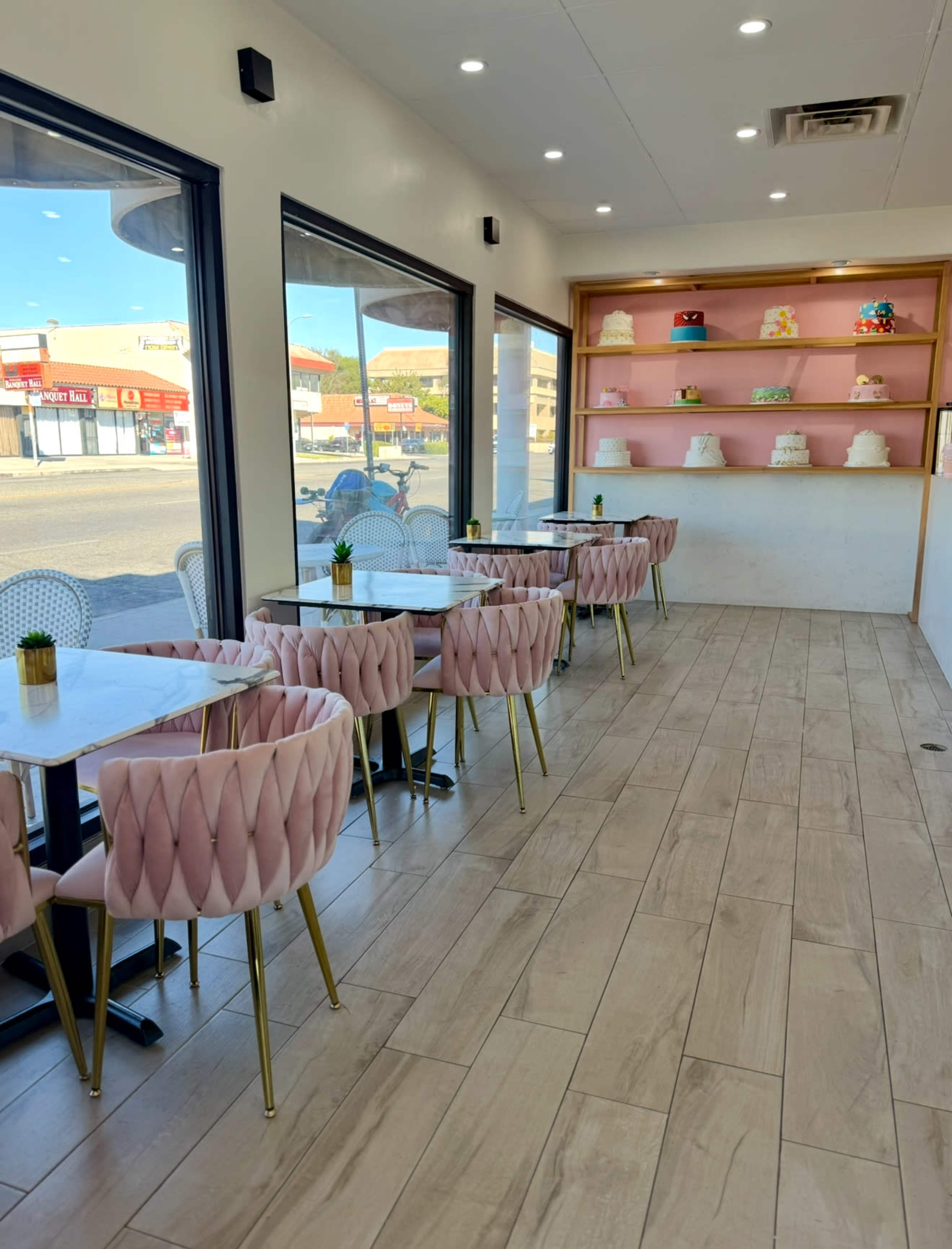 French Bakery Café Image in Canoga Park, Canoga Park, CA