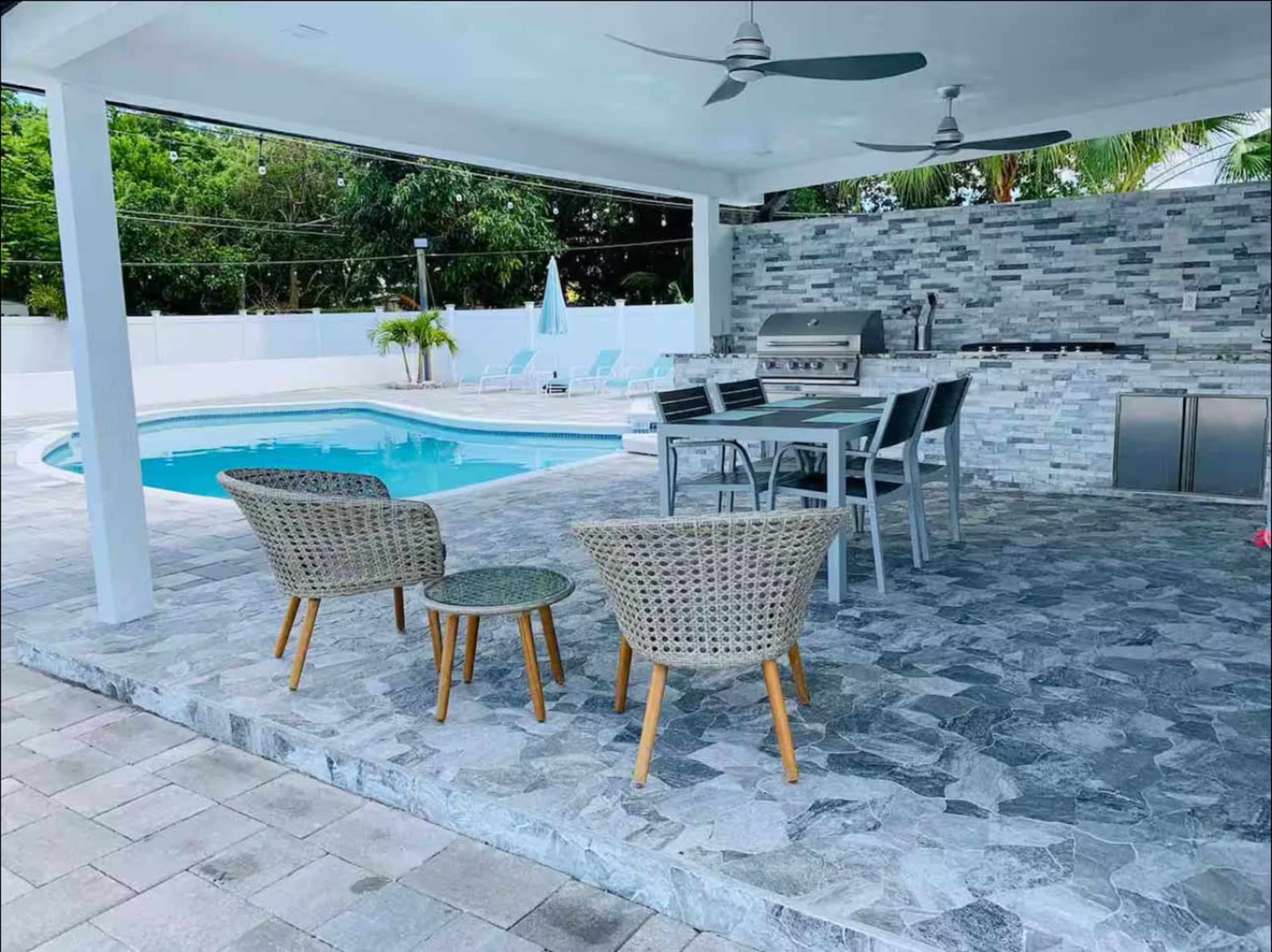 Heated Pool & Outdoor Kitchen Retreat Image in , Orlando, FL