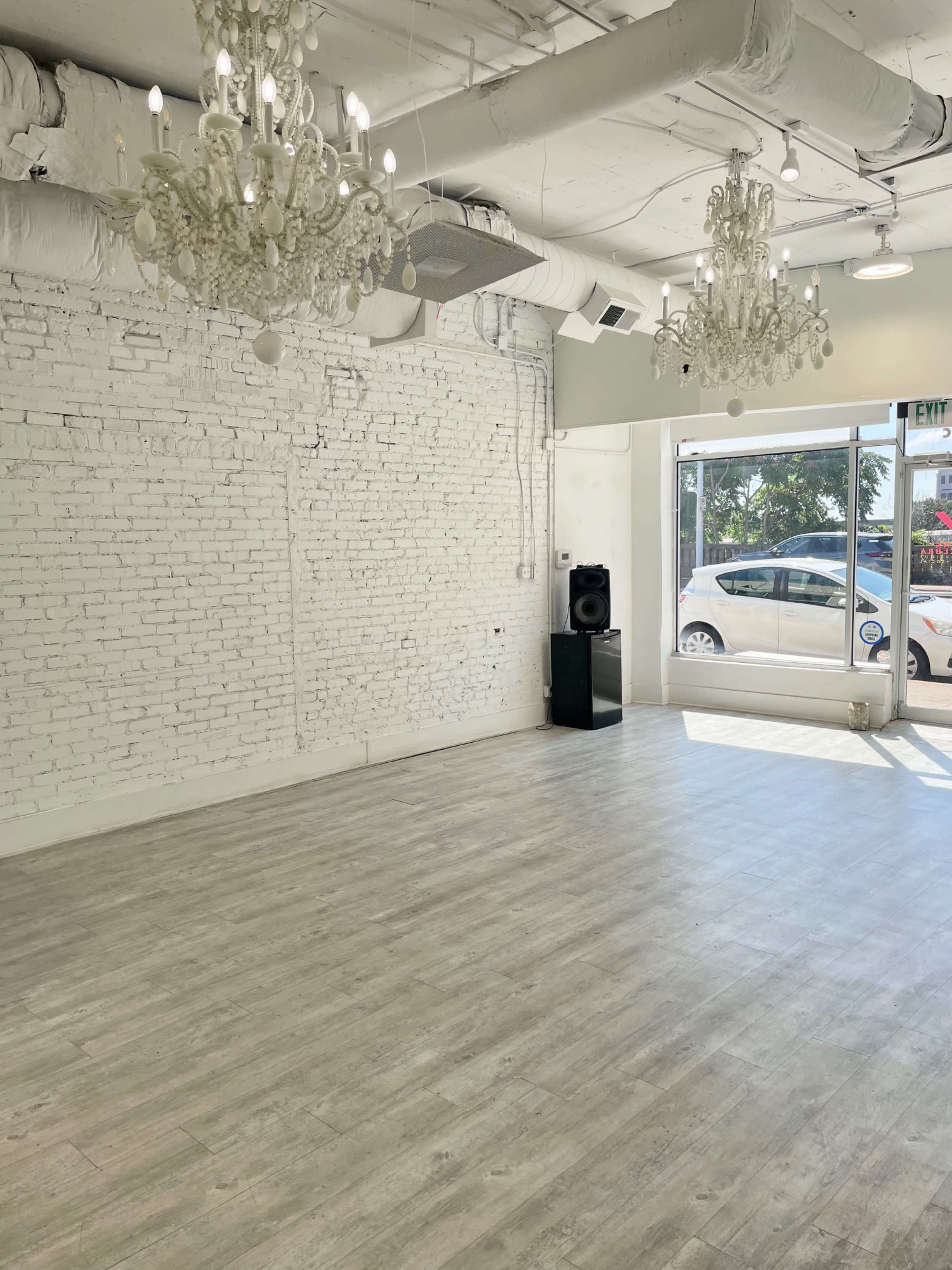 “Downtown Industrial/ Modern space with Natural light” Image in Downtown Atlanta, Atlanta, GA