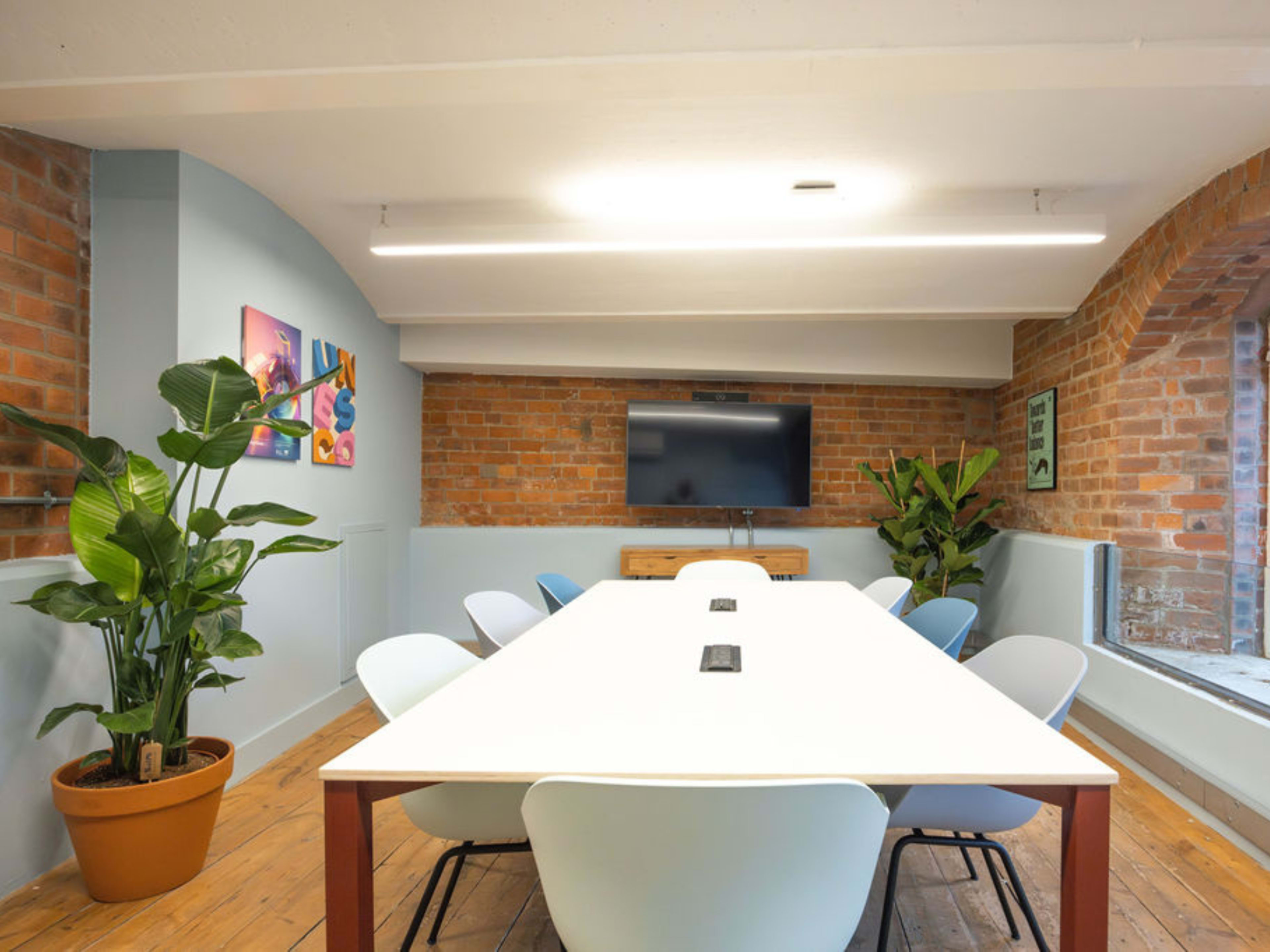 B Hive Image in City Centre West, York, ENG