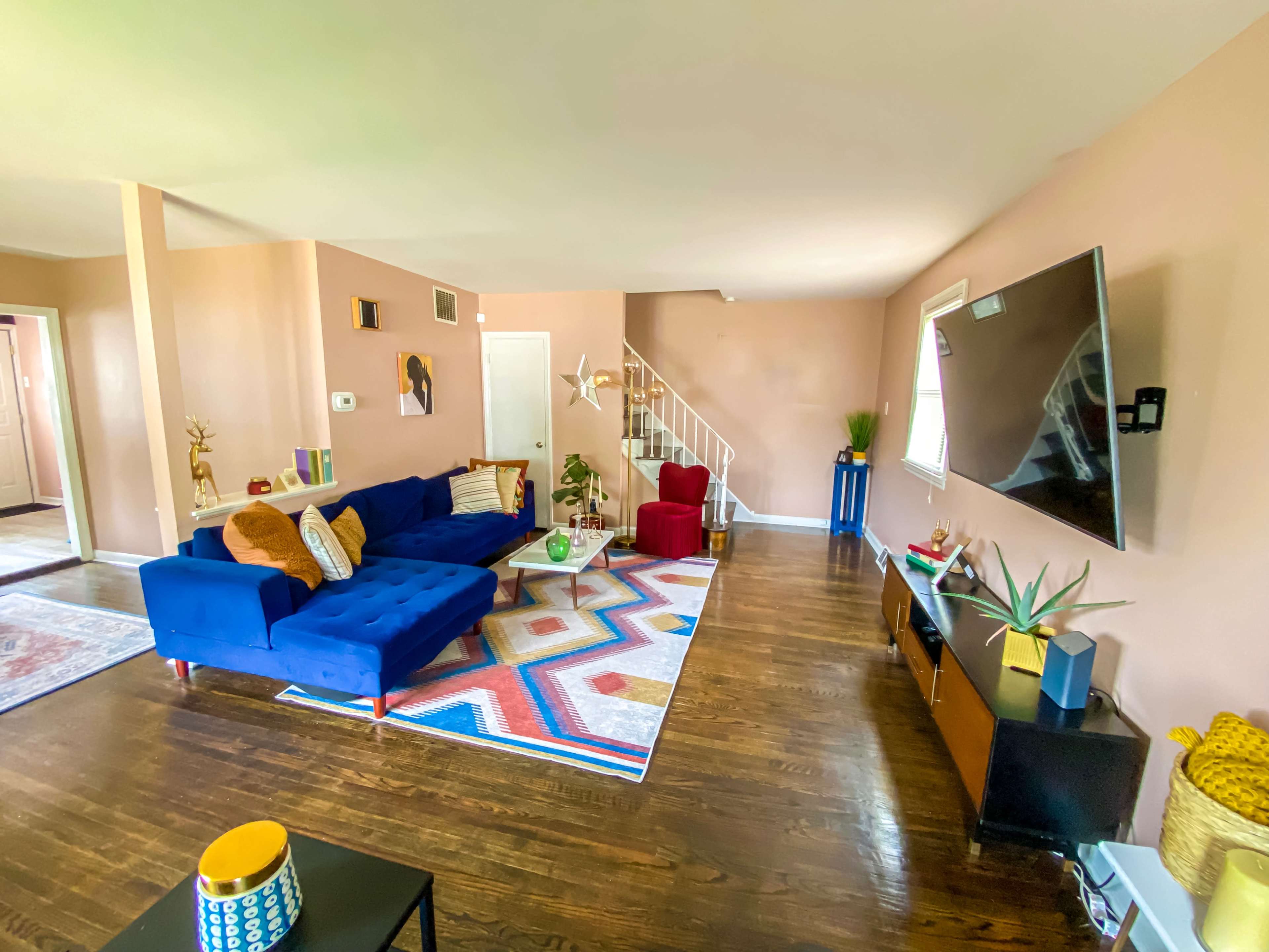 Offbeat Suburban Single Family Home Image in Lindenwold, Lindenwold, NJ