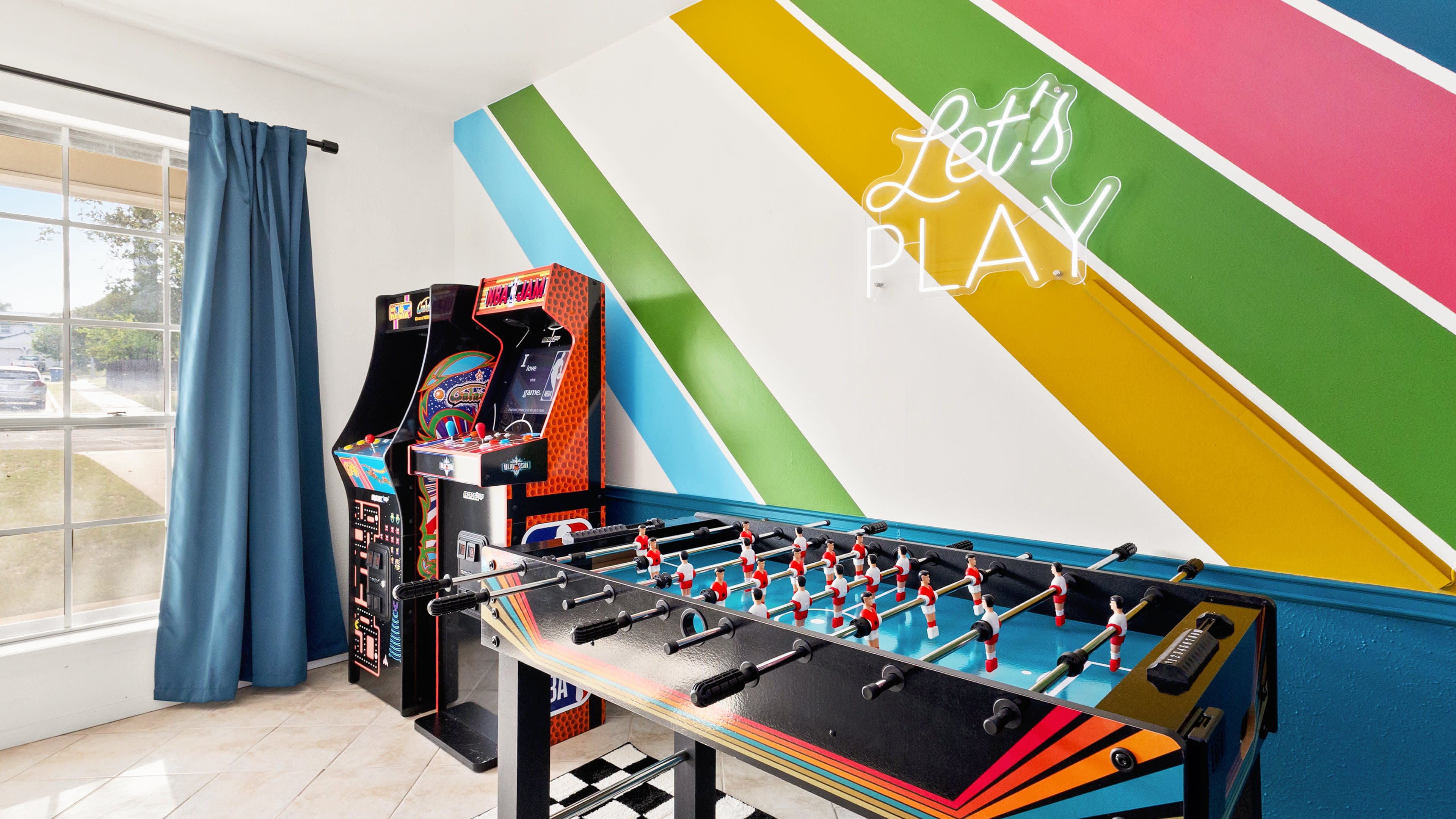 Ultimate Getaway: Pool,Hot tub,Games & Sing-Alongs Image in Gracy Woods, Austin, TX