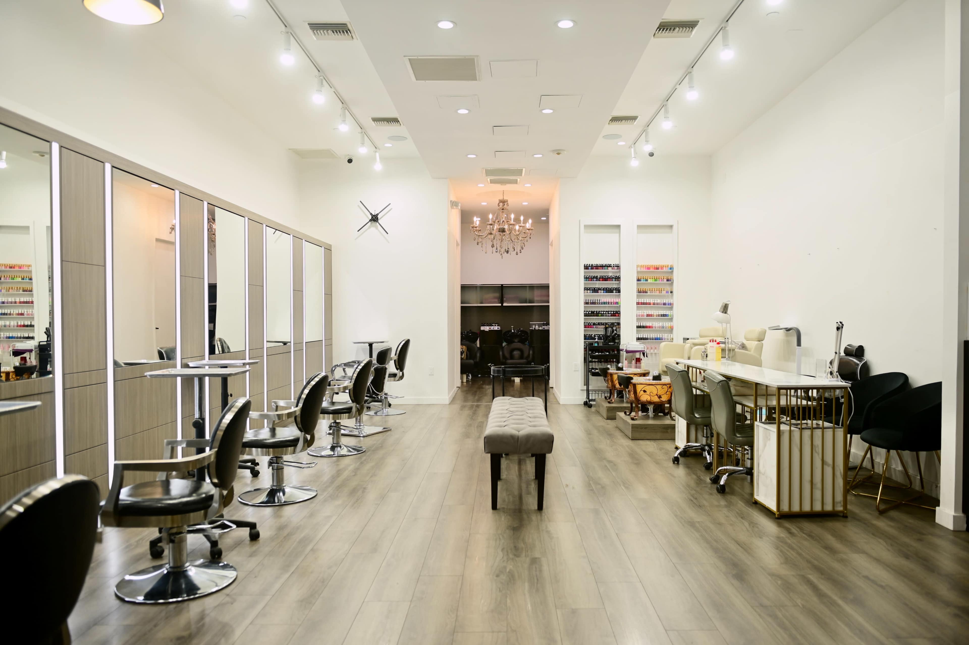 Modern Upscale Sherman Oaks Hair Salon Image in Sherman Oaks, Sherman Oaks, CA
