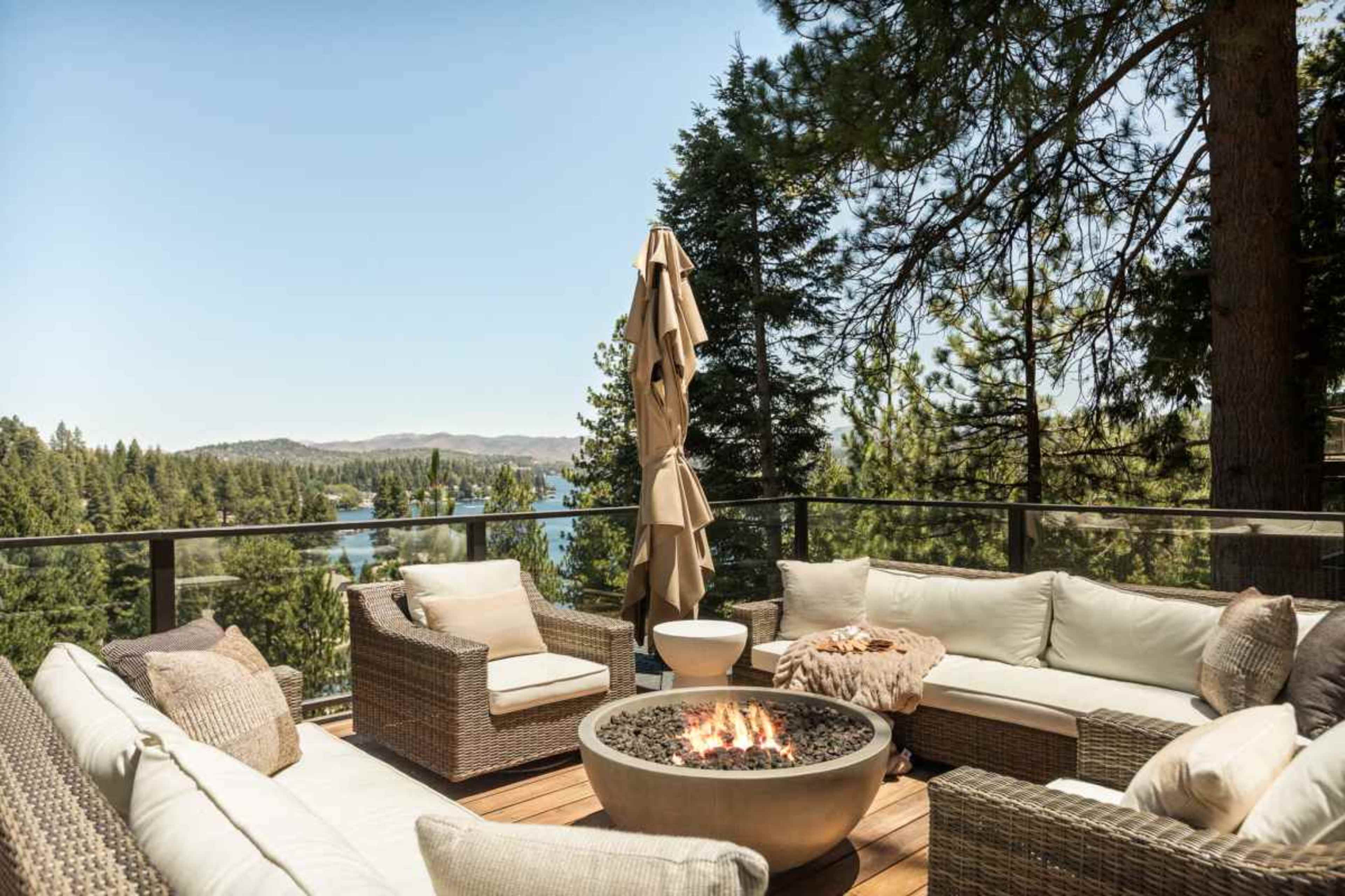 Pinnacle Point Lake House Image in Lake Arrowhead, Lake Arrowhead, CA