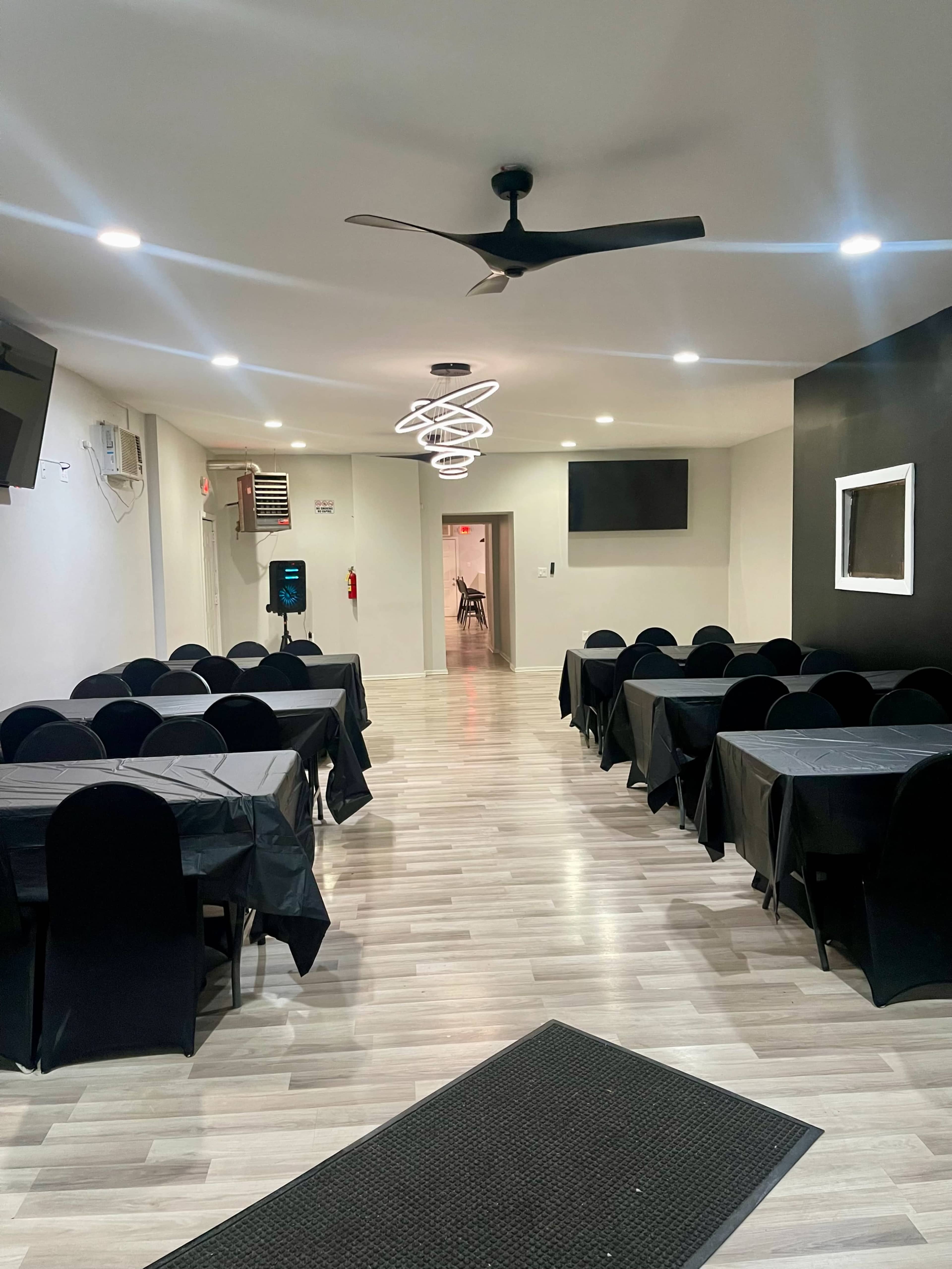 Multipurpose 2 Large Room Event Space Image in Lawndale, Chicago, IL