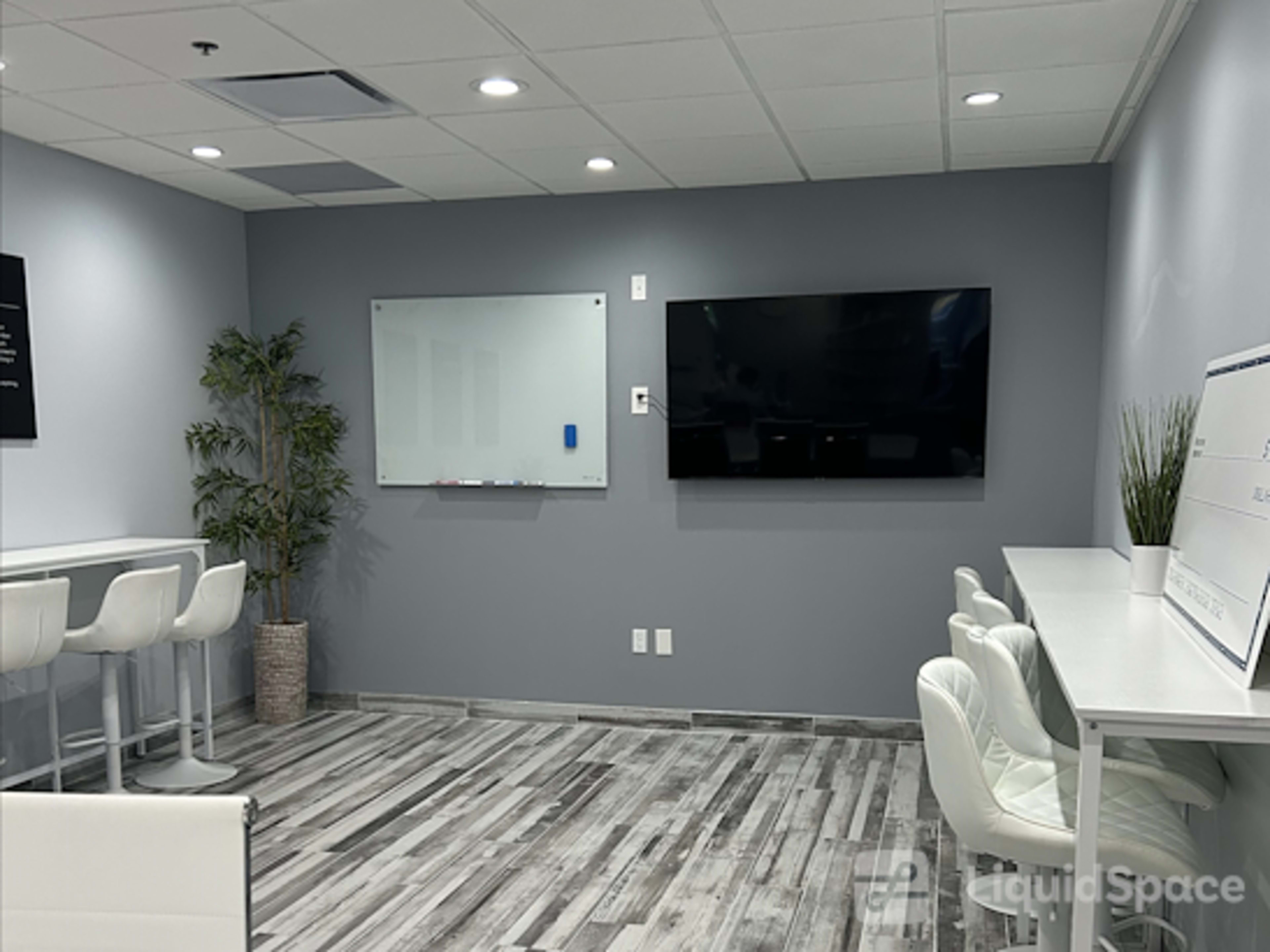 Semi- Private Meeting Space Image in Clearwater, Clearwater, FL