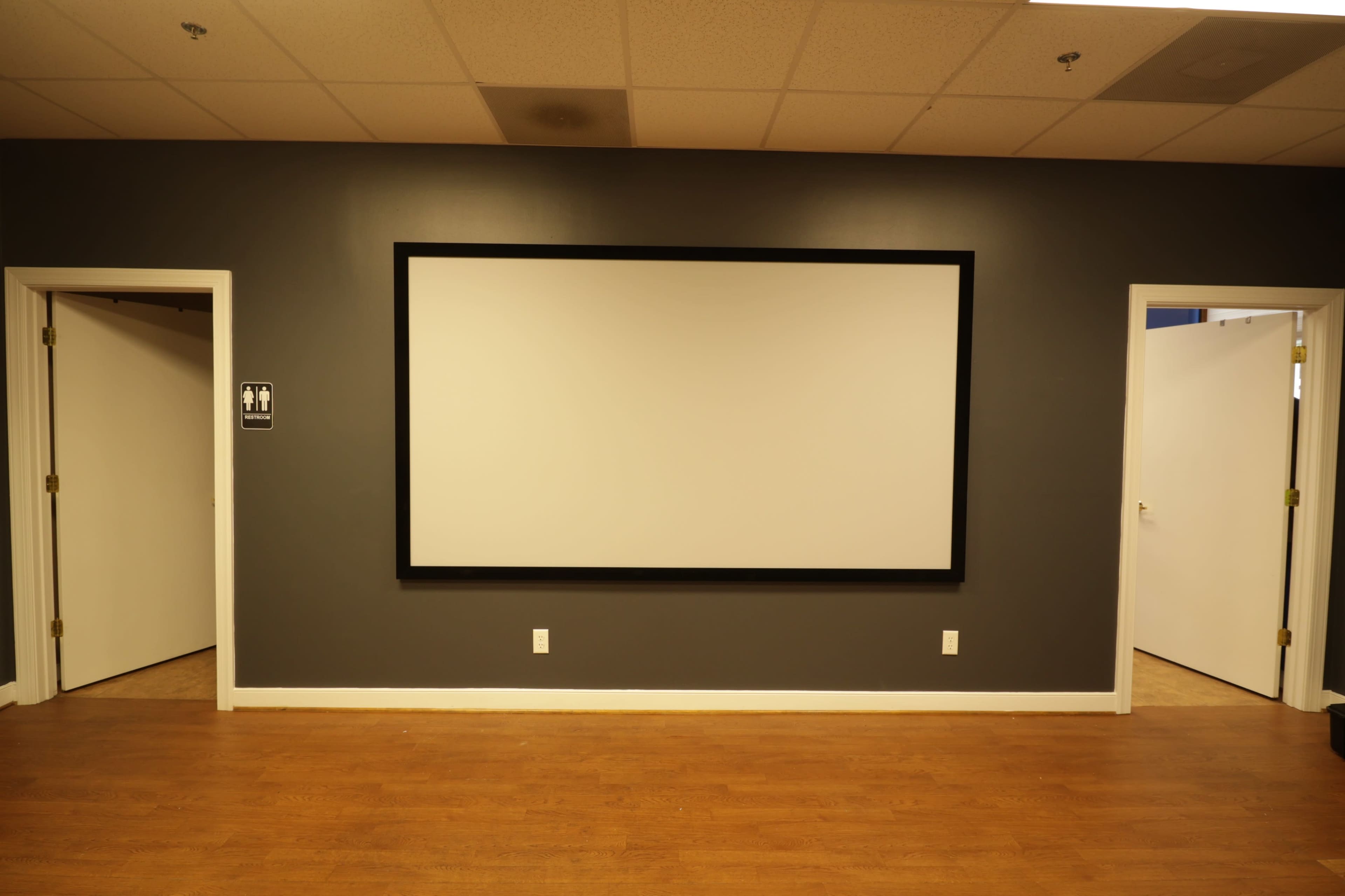 Unique Large Creative Studio Space with a Quaint Small Town Streetscape! Image in , Richmond, VA