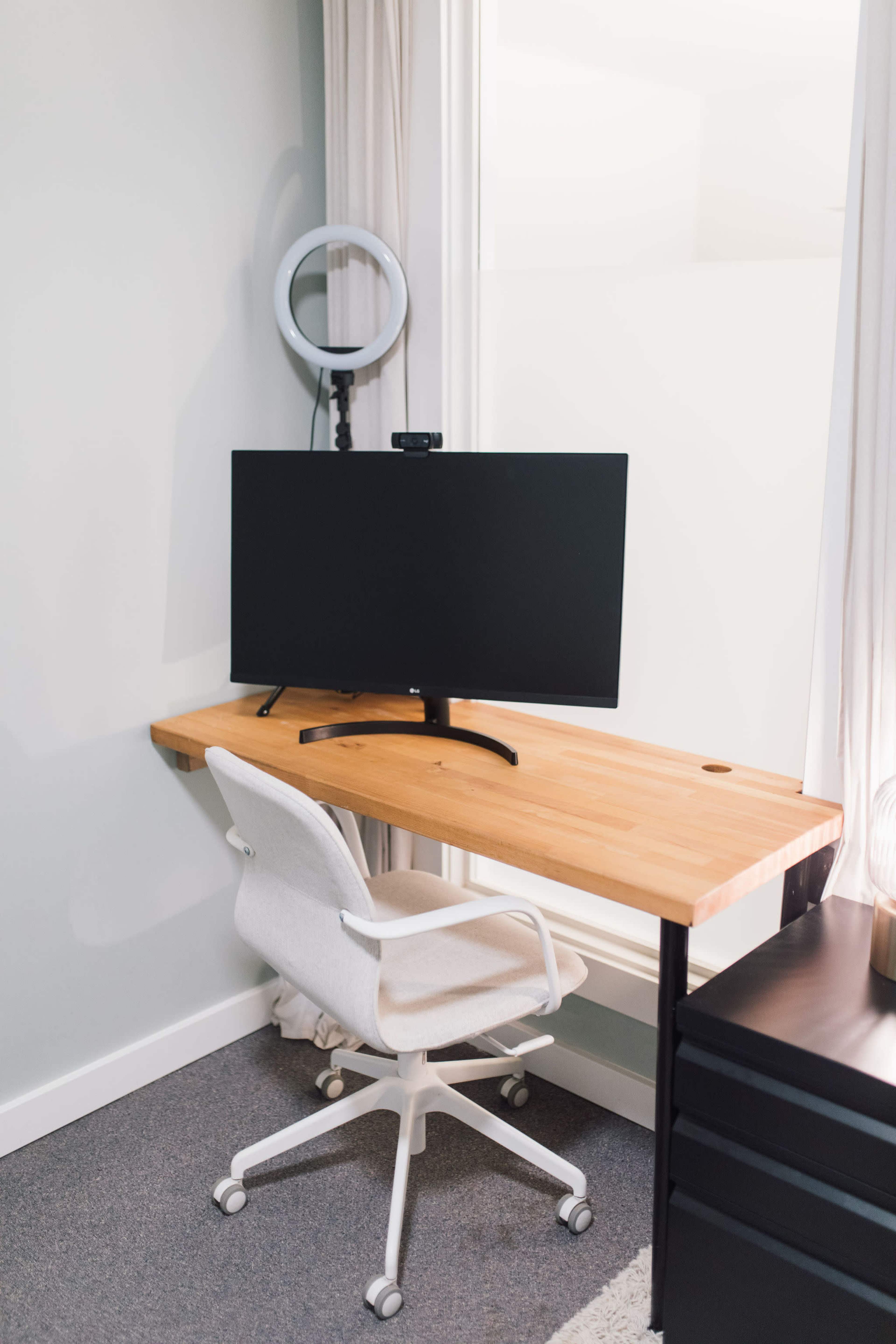 Comfortable Private Office and Team Space in Women Led Coworking Space Image in Grandview-Woodland, Vancouver, BC