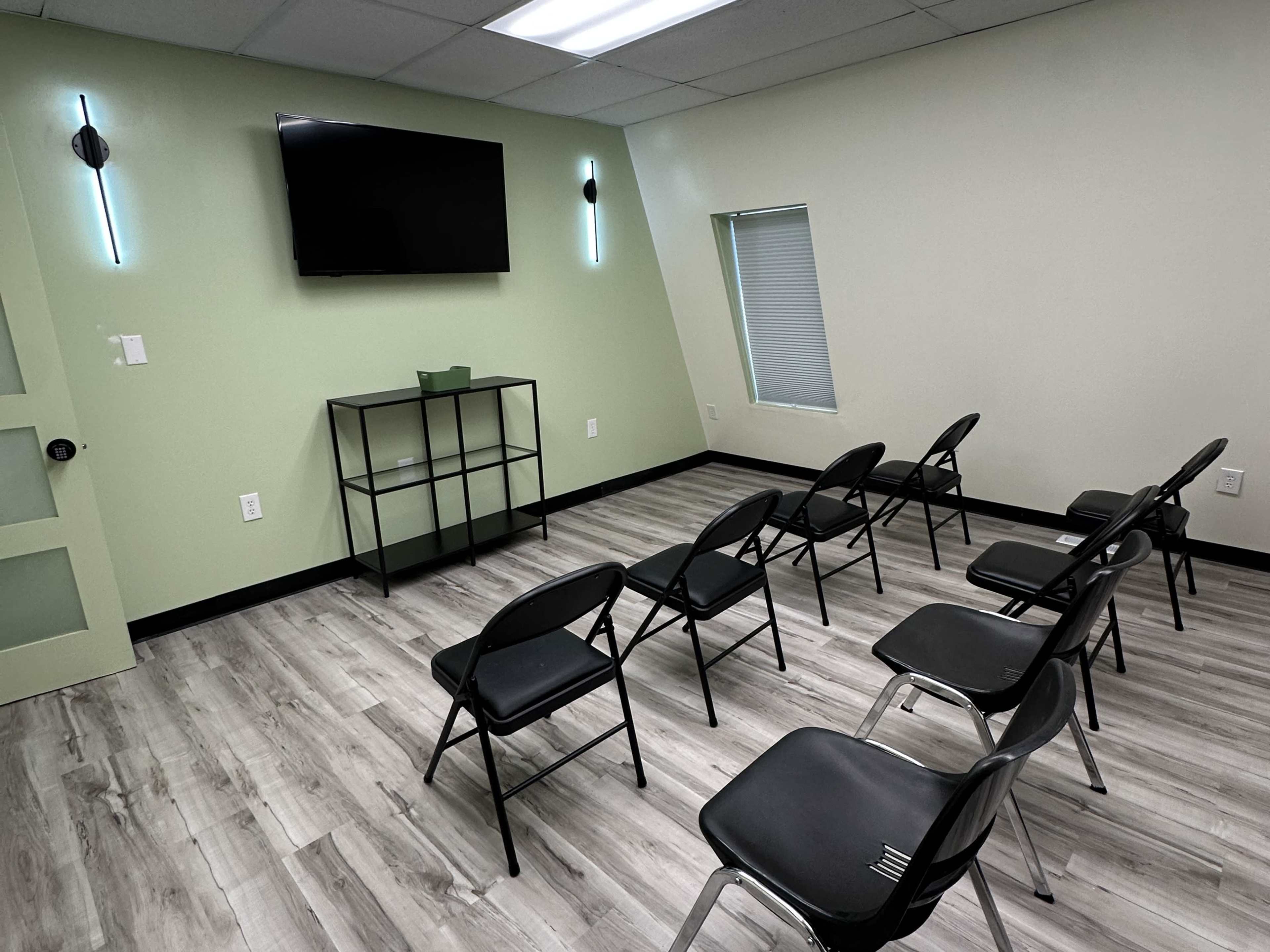 Upscale Training Room Near Atlanta Airport Image in Hapeville, Atlanta, GA