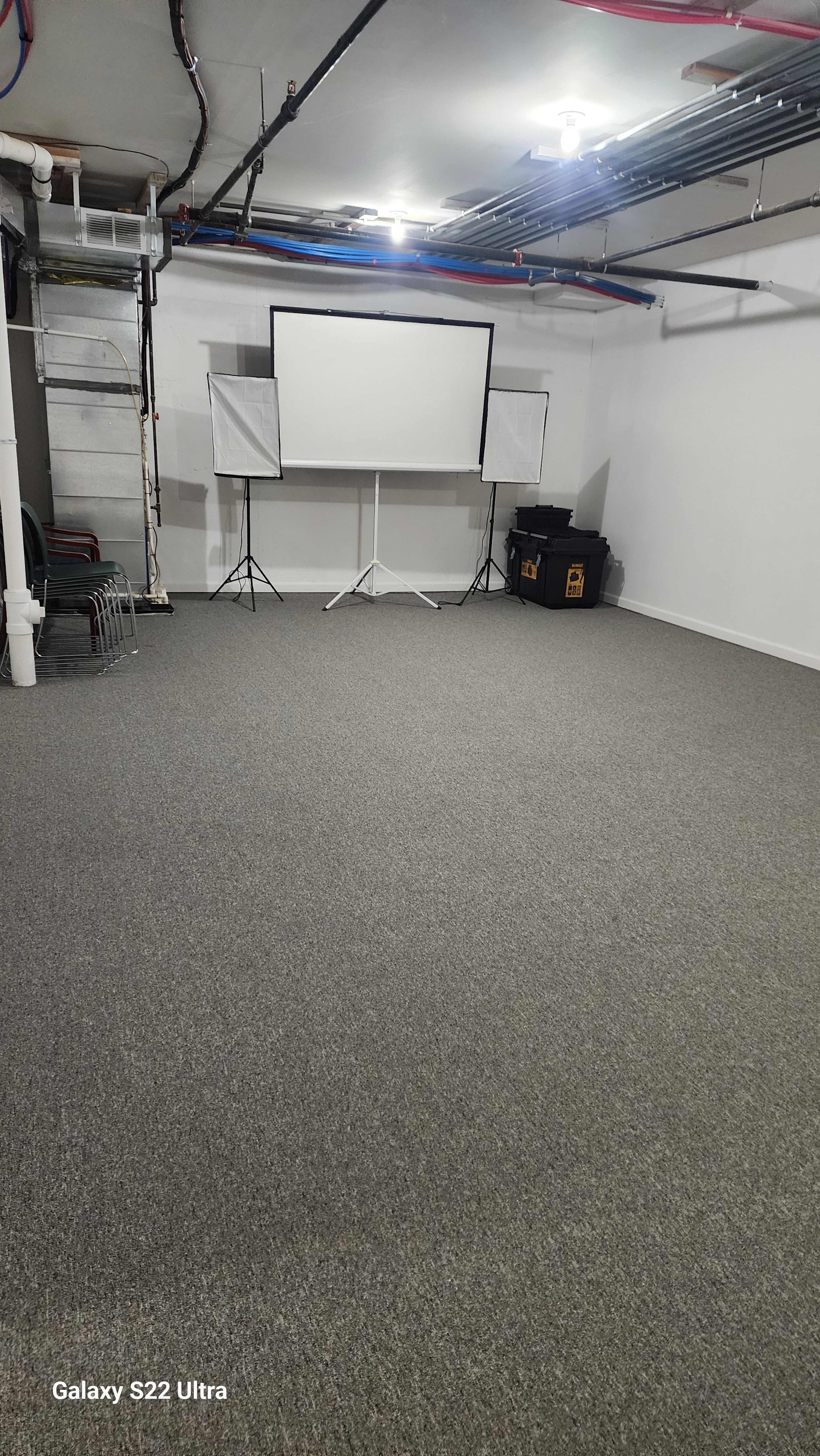 Industrial,  warehouse party space or meeting room  no windows Image in Raritan Township, Flemington, NJ