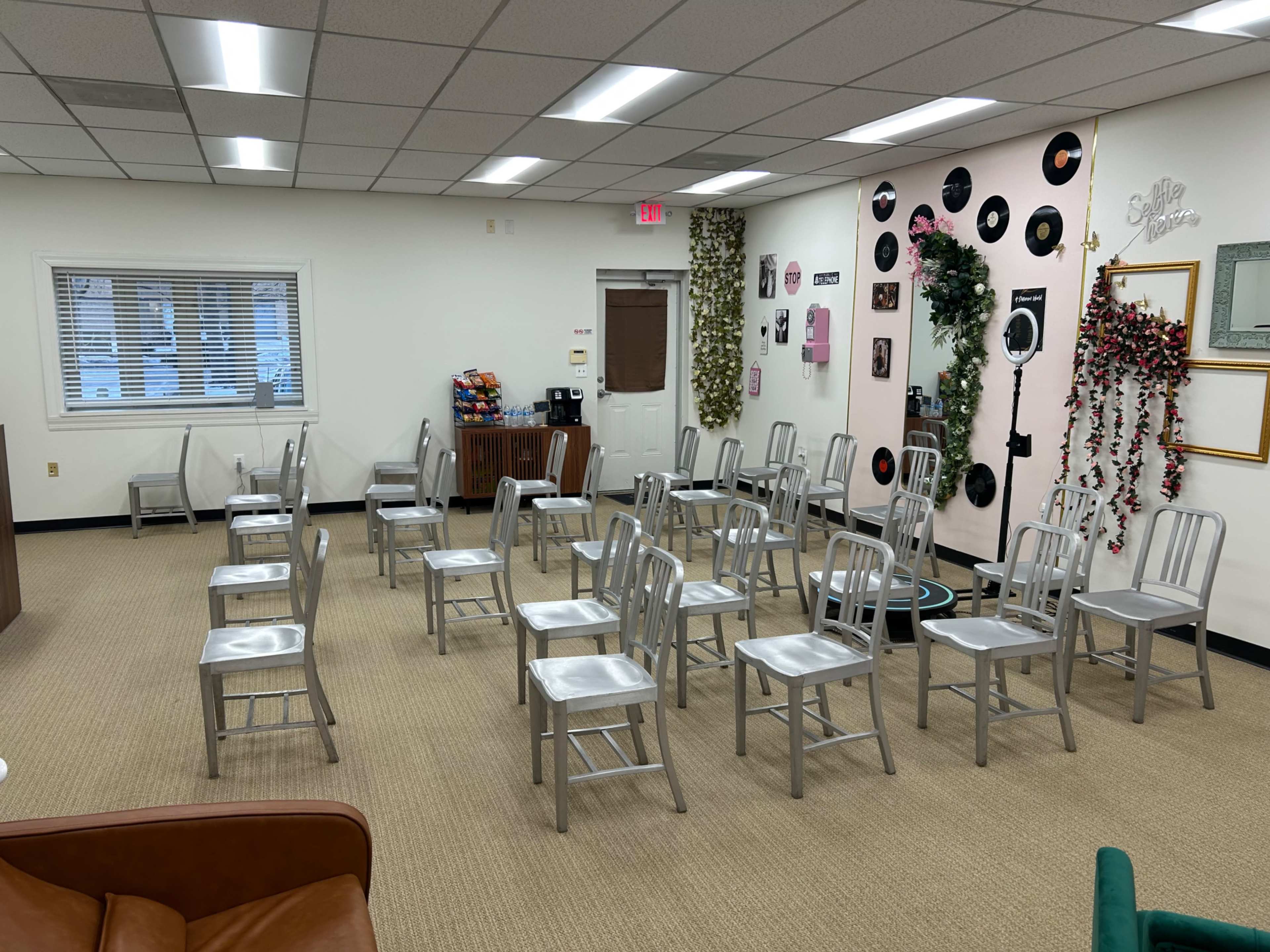 KRay Designs Beauty Professional Event Space Image in Pumphrey, Linthicum Heights, MD