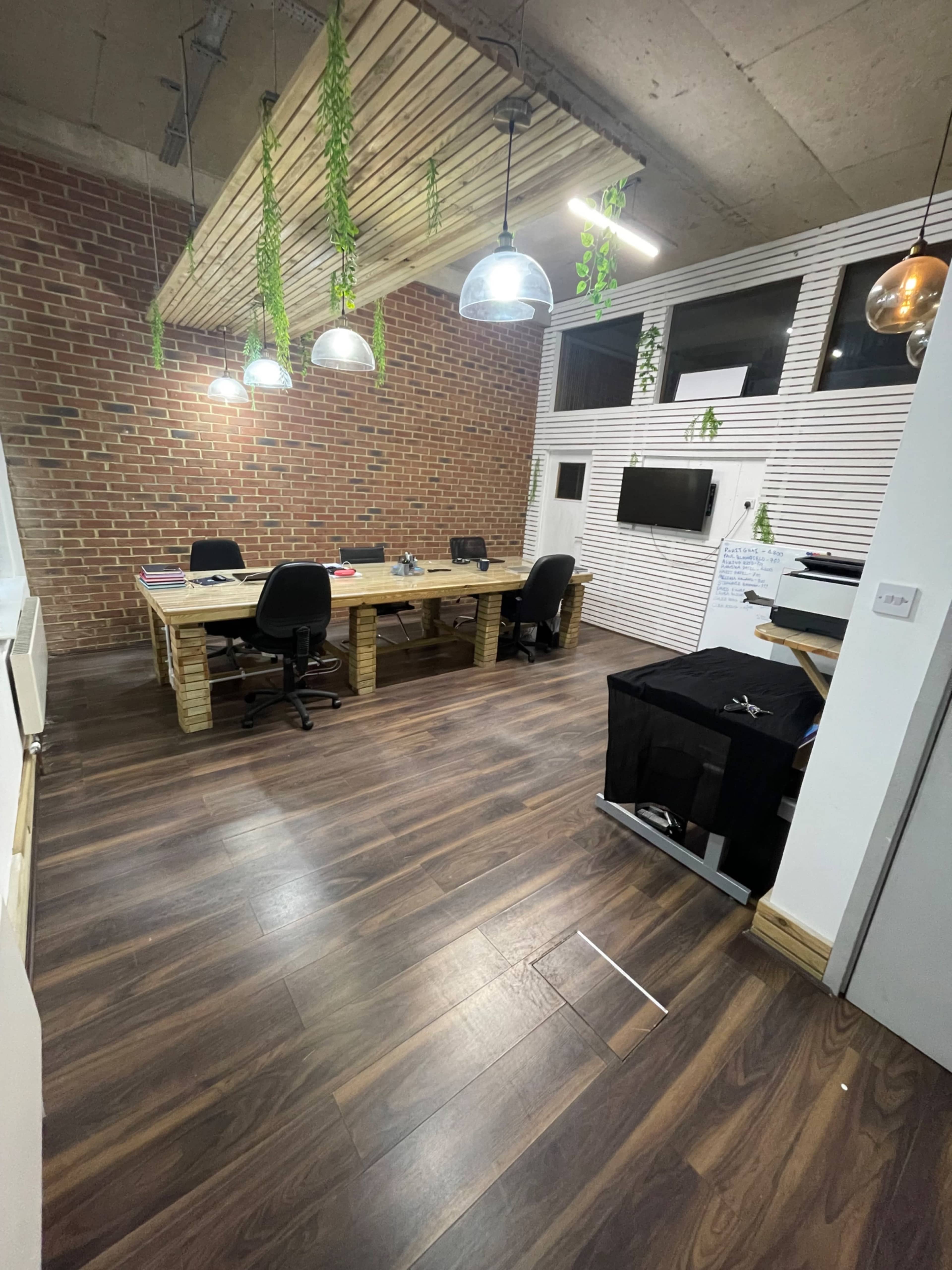 Modern Office Space In Business Park Image in Woodford, London, ENG