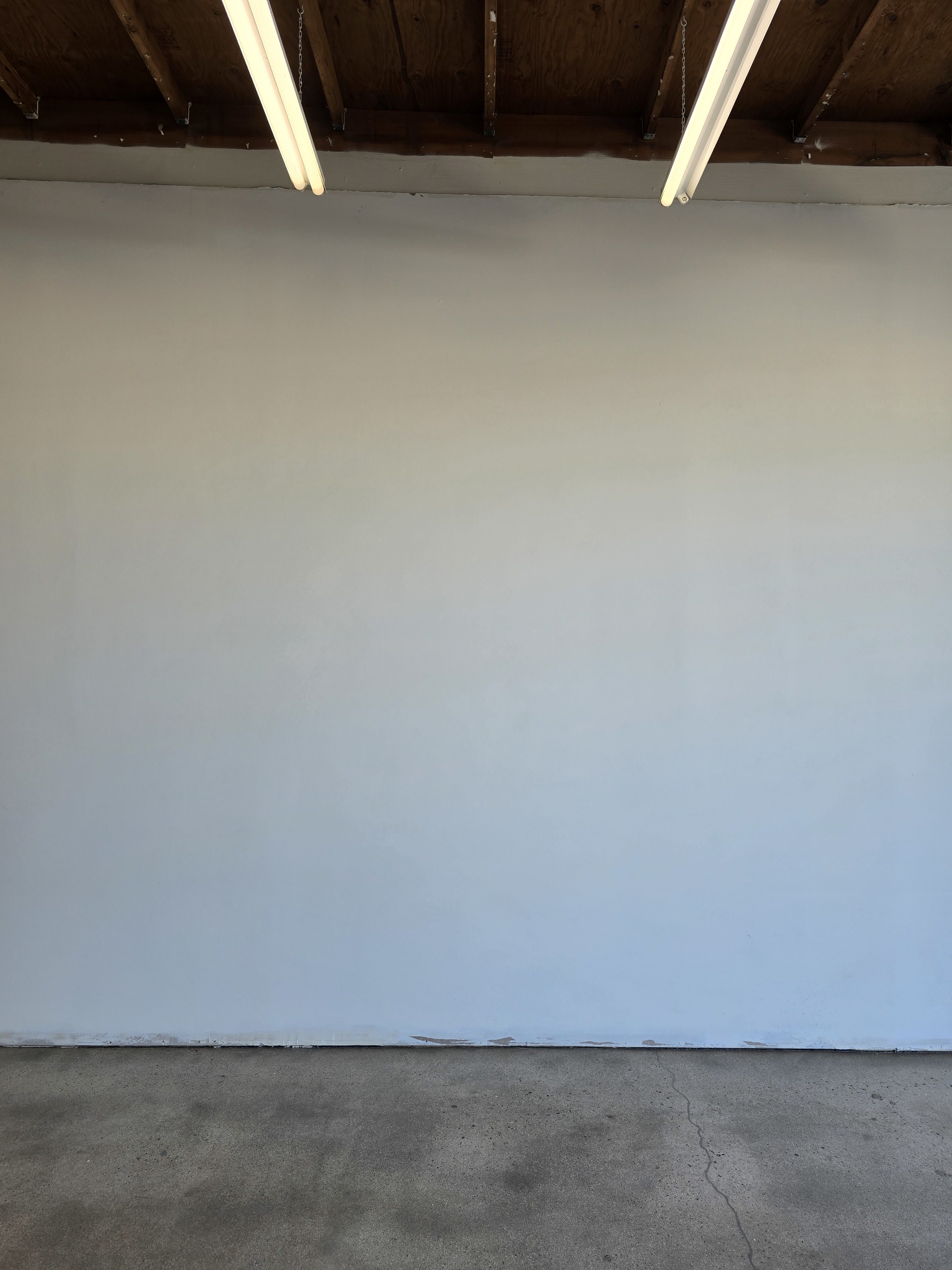 Studio "M" 10' x 20' wall, Natural Day light and Night time studio,  Props and lights included Image in Fullerton, Fullerton, CA
