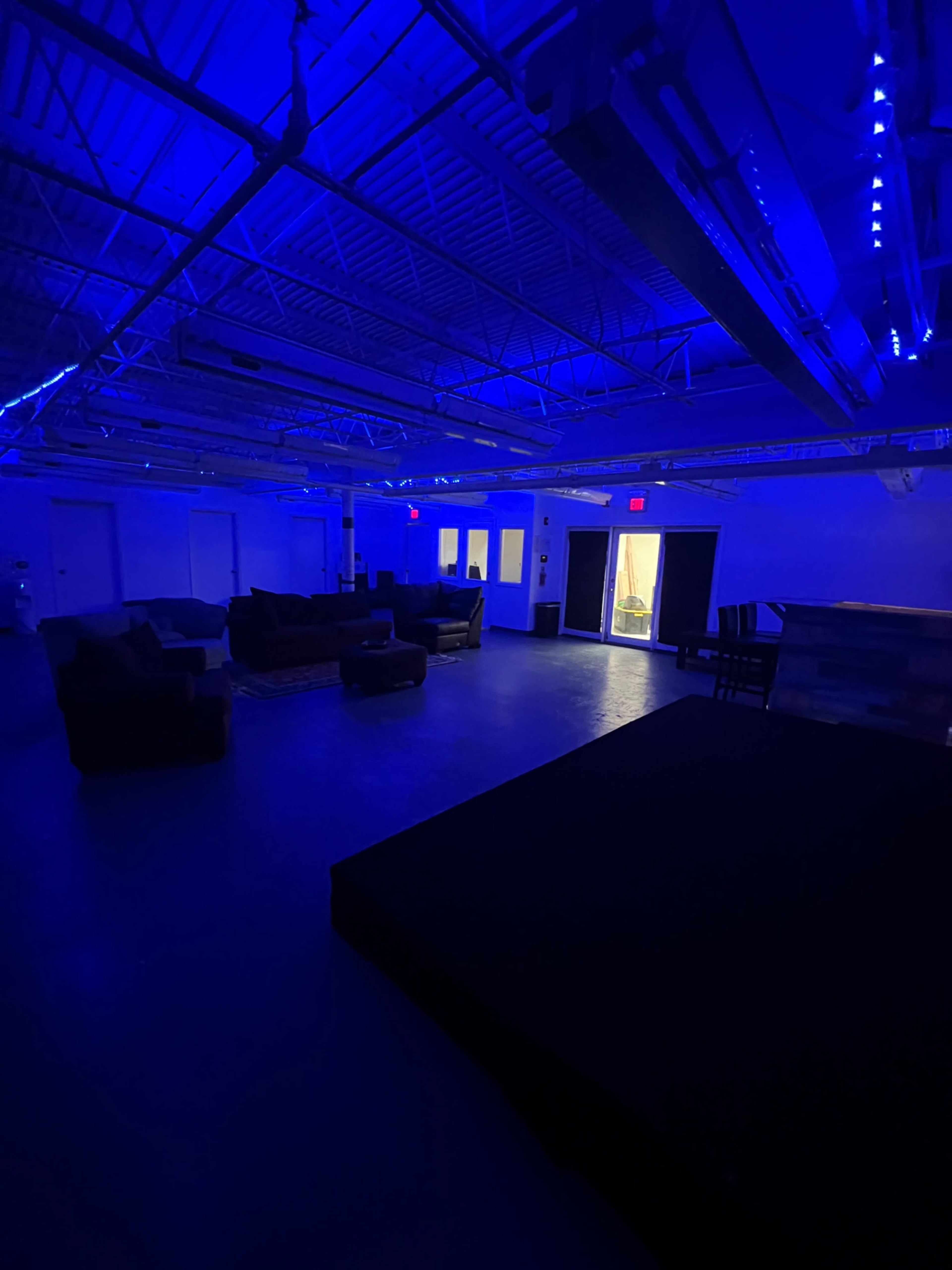 Stage Room Image in Lincoln Park, Yonkers, NY