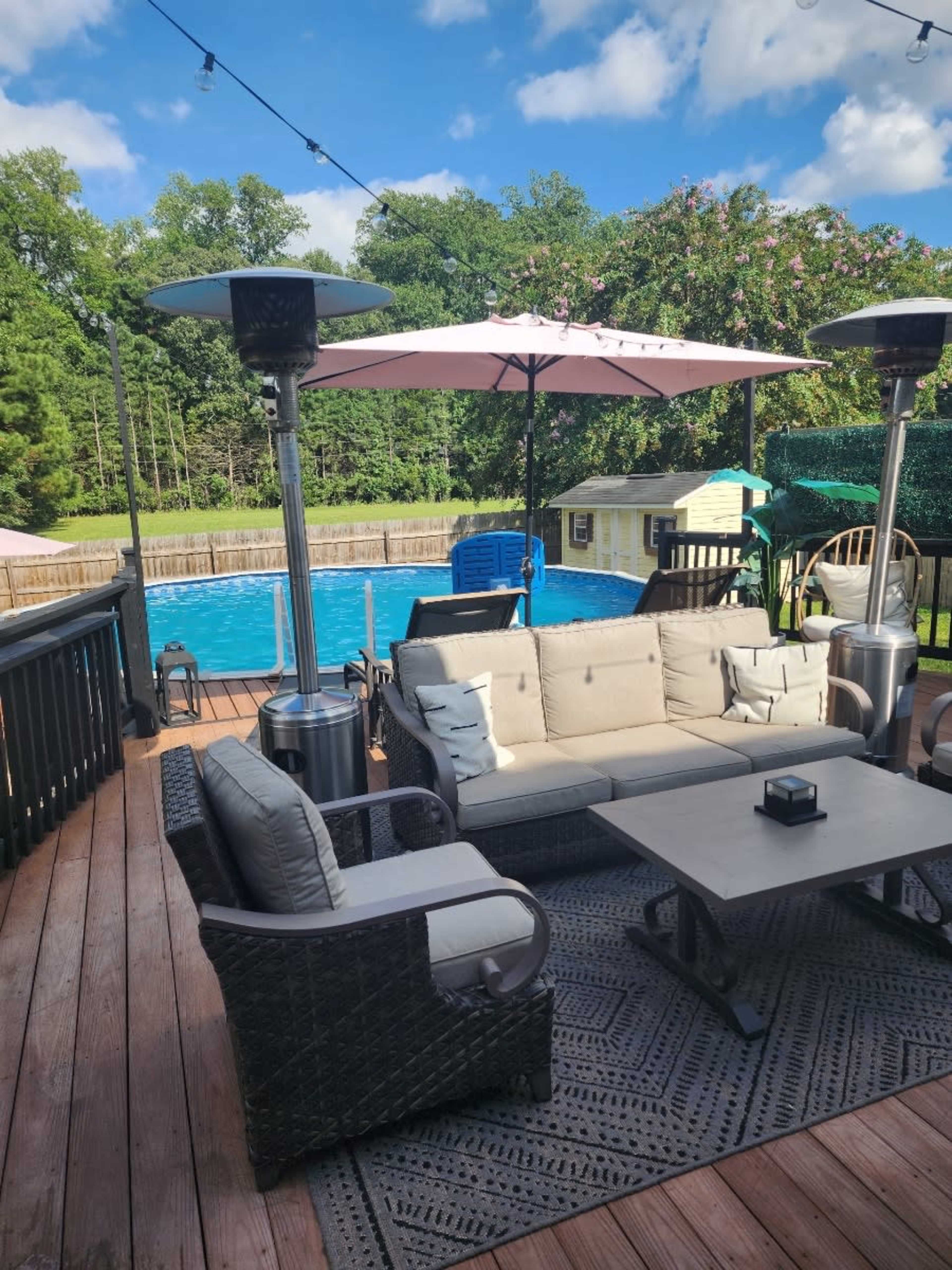 Contemporary backyard retreat Image in Western Branch South, Chesapeake, VA