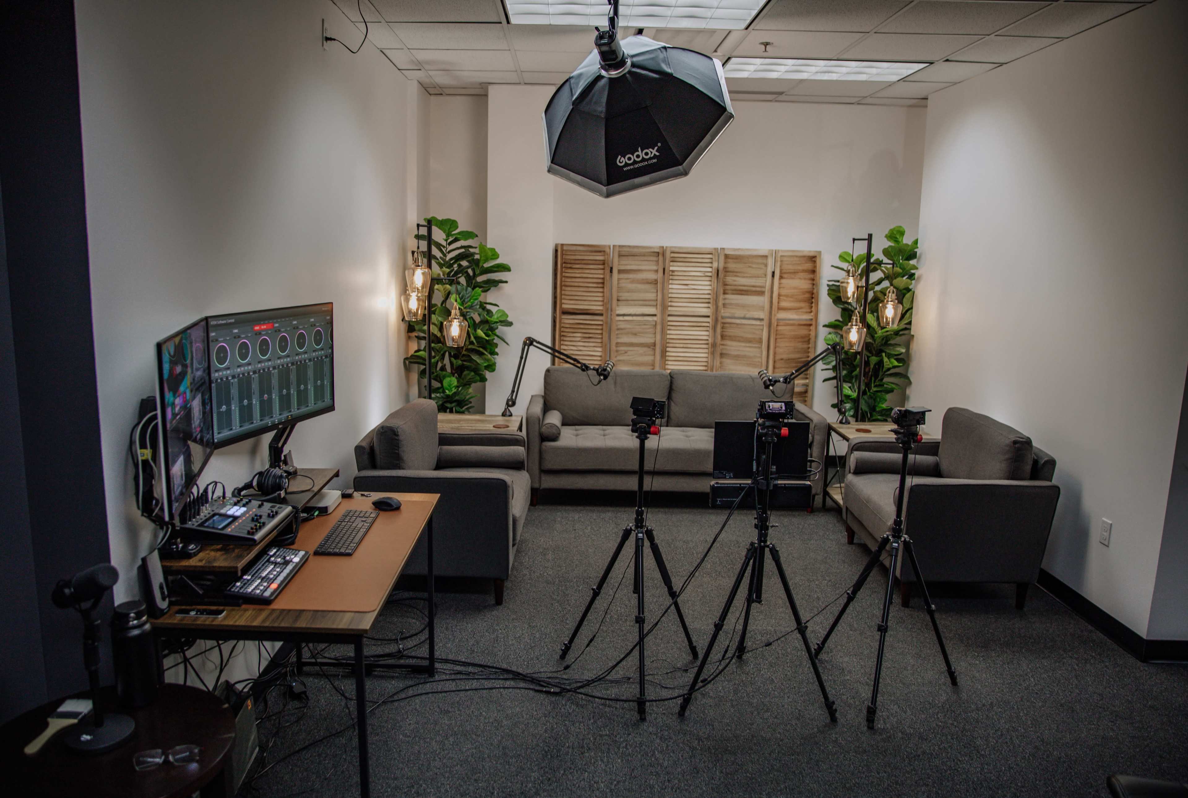 Hands-off Podcast Recording Studio Image in West Jordan, West Jordan, UT