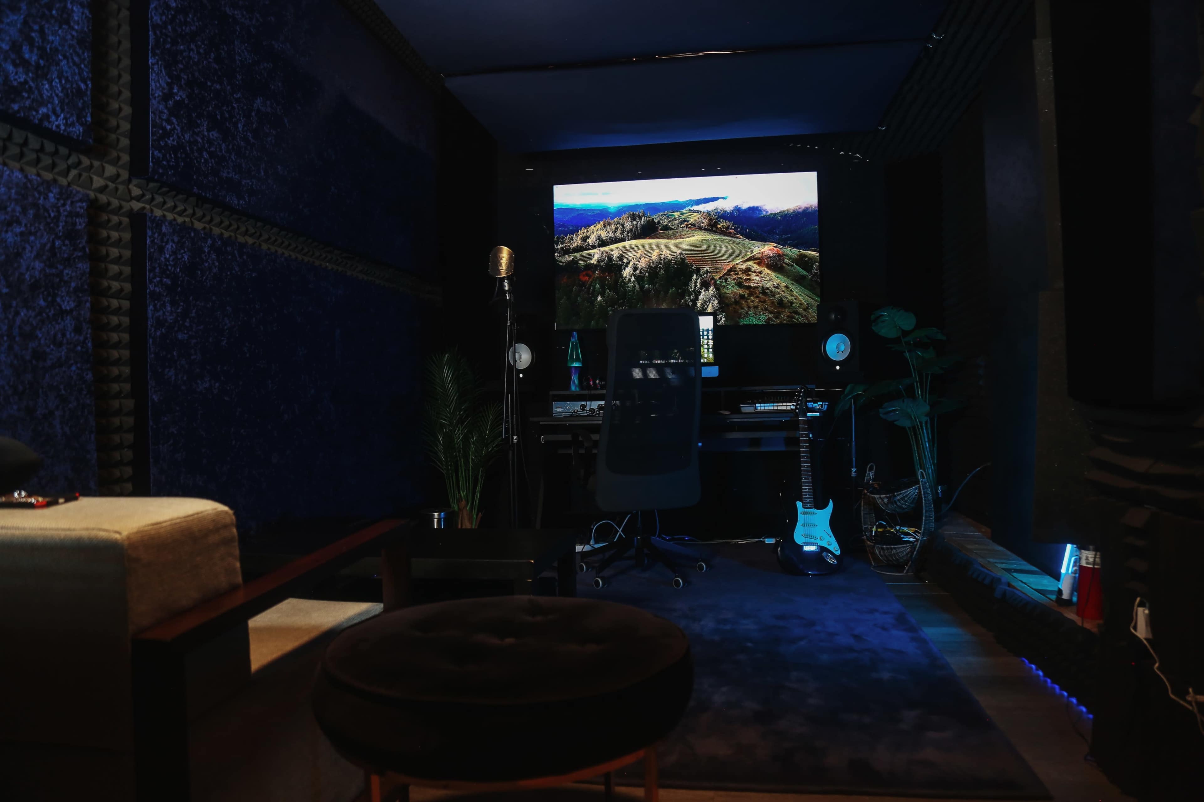 Alluring Custom Recording Studio Image in Strathcona, Vancouver, BC