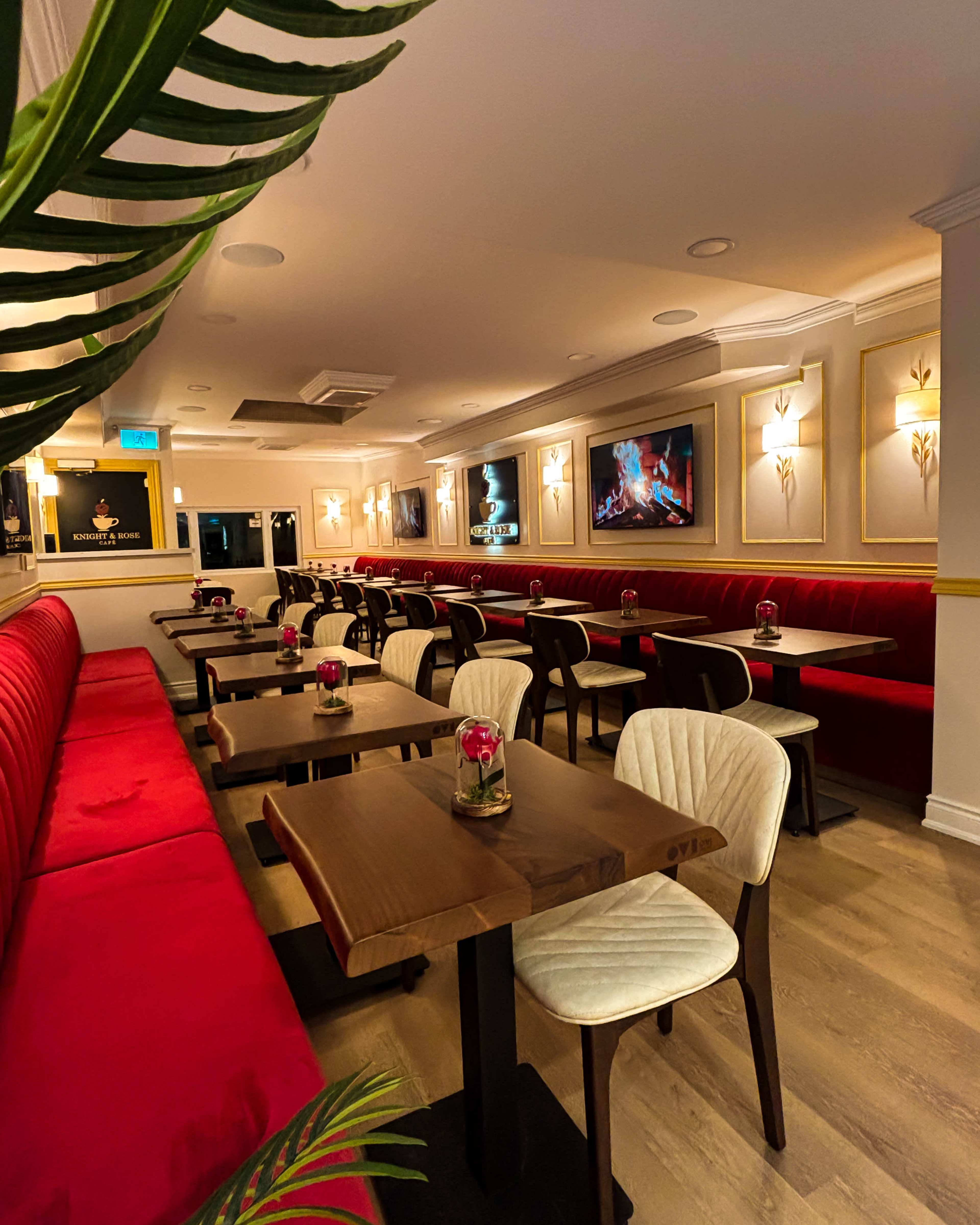 Modern Luxury Café Lounge in Streetsville Image in Streetsville, Mississauga, ON