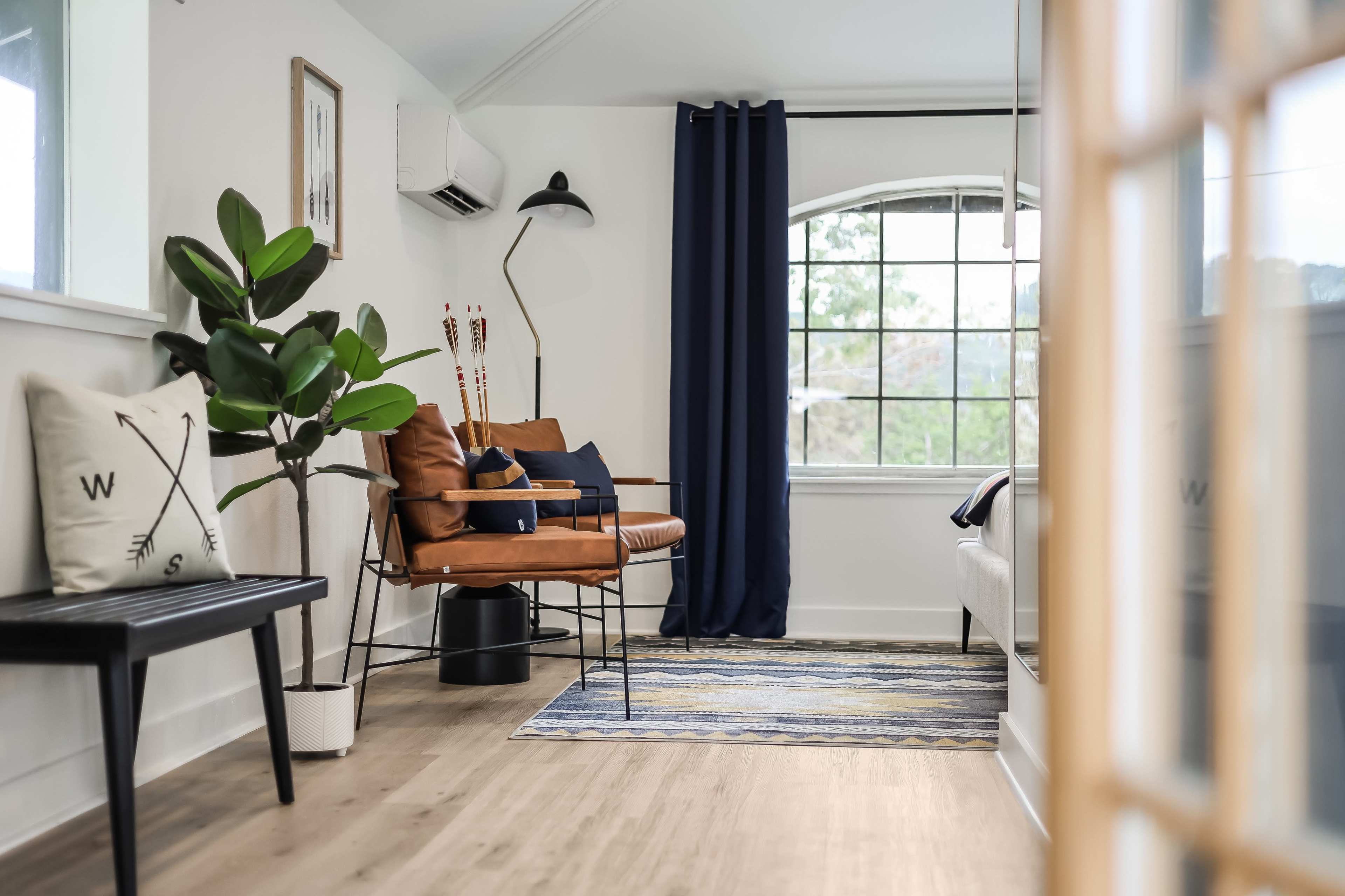 Summer camp vibes! Hill Country Oasis with fire pit and hot tubs; Perfect for small retreats Image in , Jonestown, TX