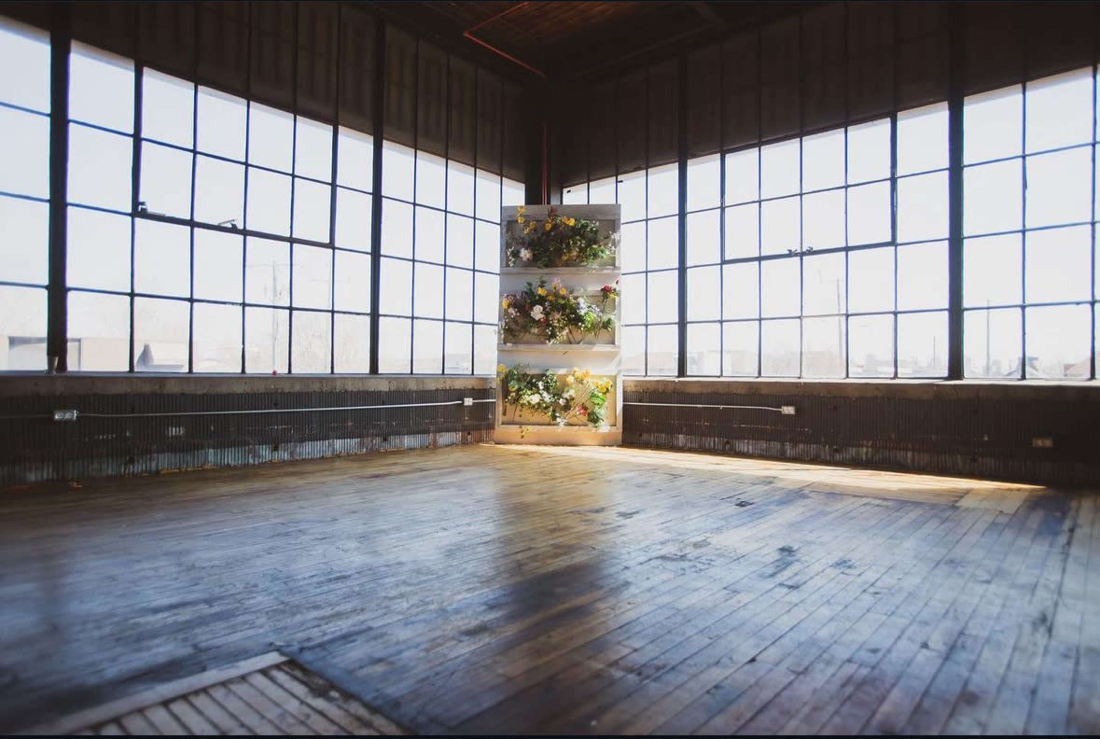 Cozy Industrial Loft with Large Windows Image in Harwood, toronto, ON