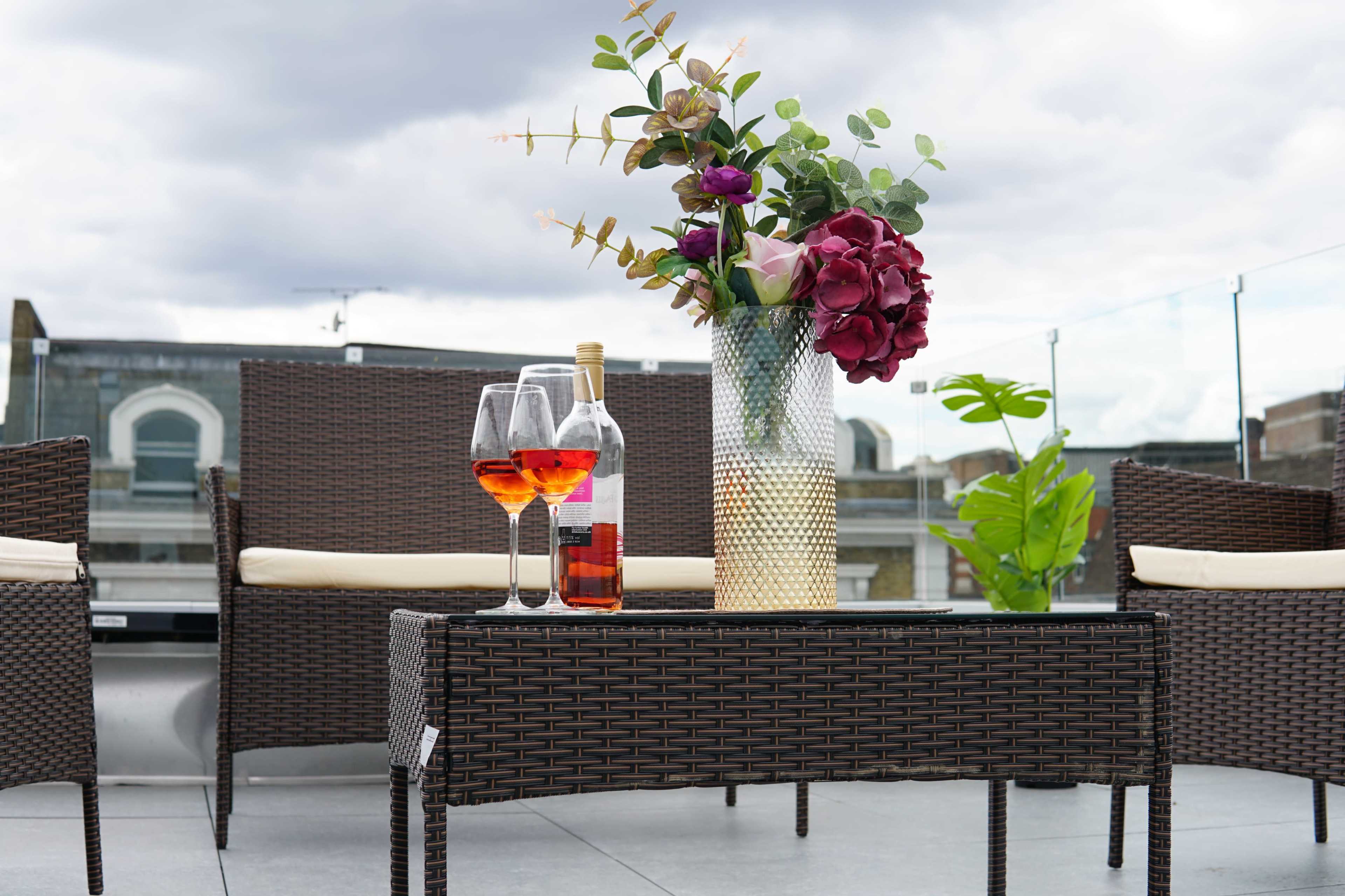 Private Roof Terrace at Camden Sunlit Penthouse Image in Camden Town, London, ENG