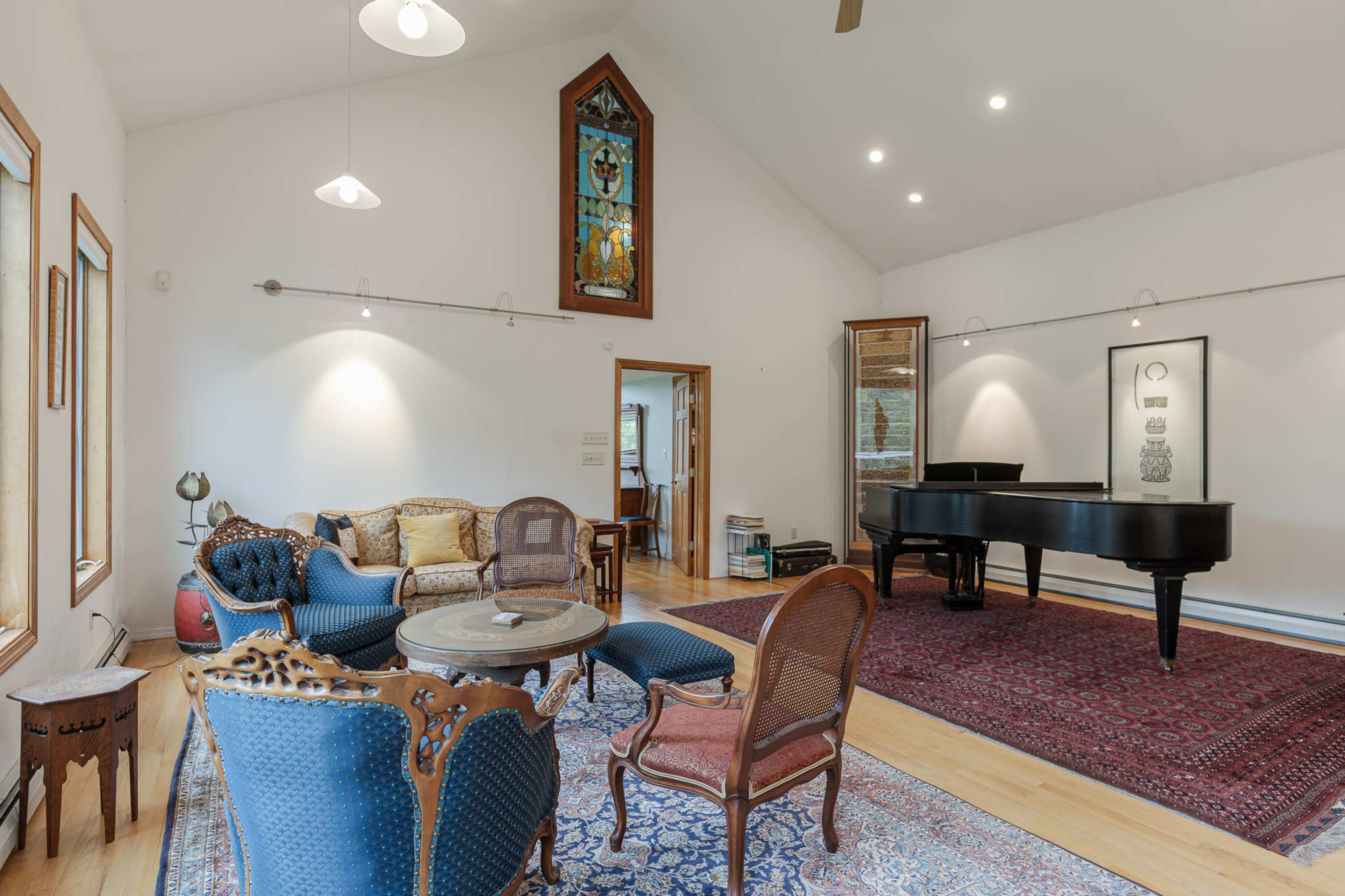 Scenic Brattleboro Retreat Overlooking the Connecticut River — Perfect for Weddings & Celebrations Image in Brattleboro, Brattleboro, VT