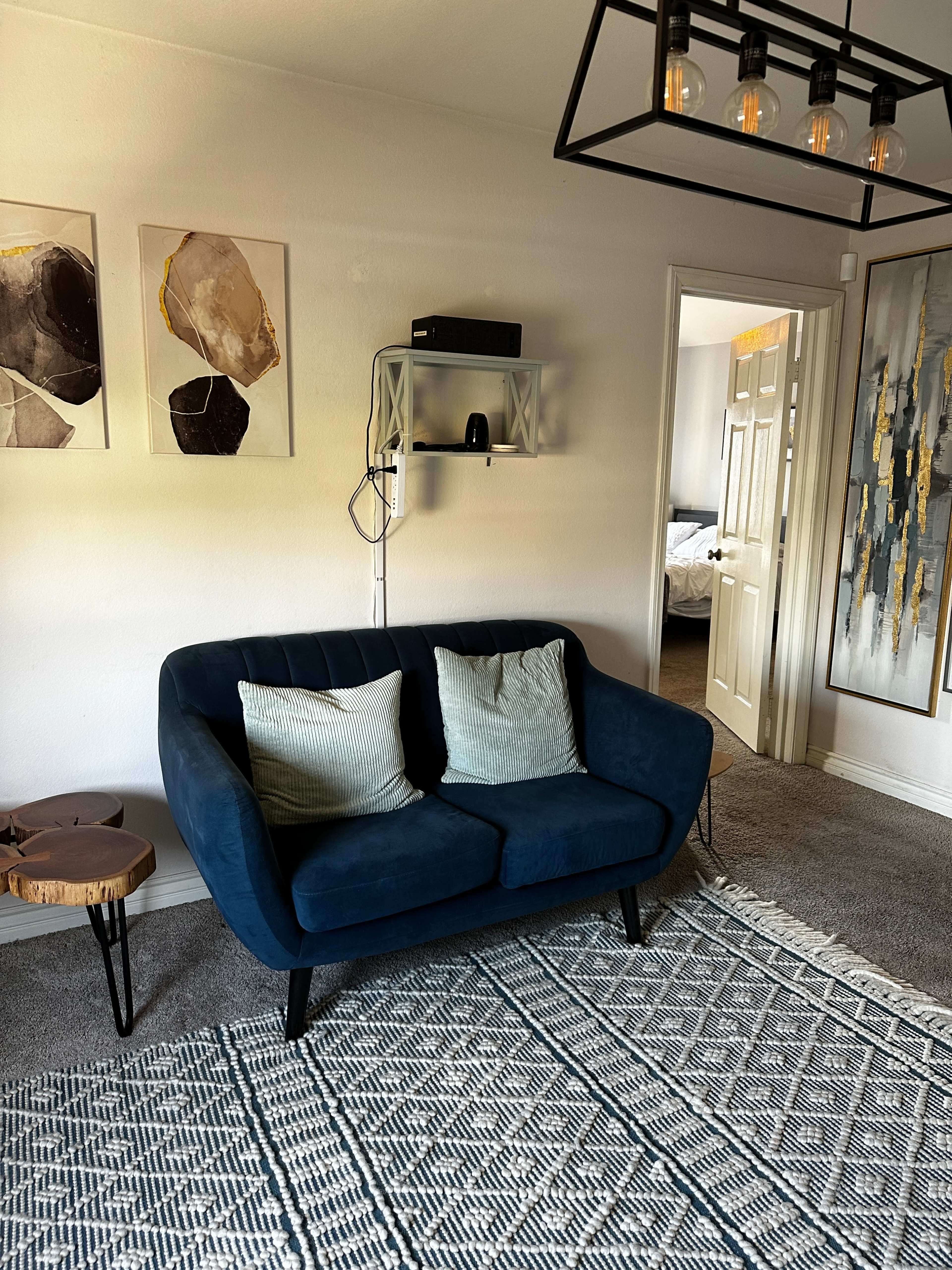 Spacious & Versatile 3-Bath Event Space near SoFi Stadium & The Forum – Ideal for Daytime Gatherings, Meetings, and Productions Image in Inglewood, Inglewood, CA