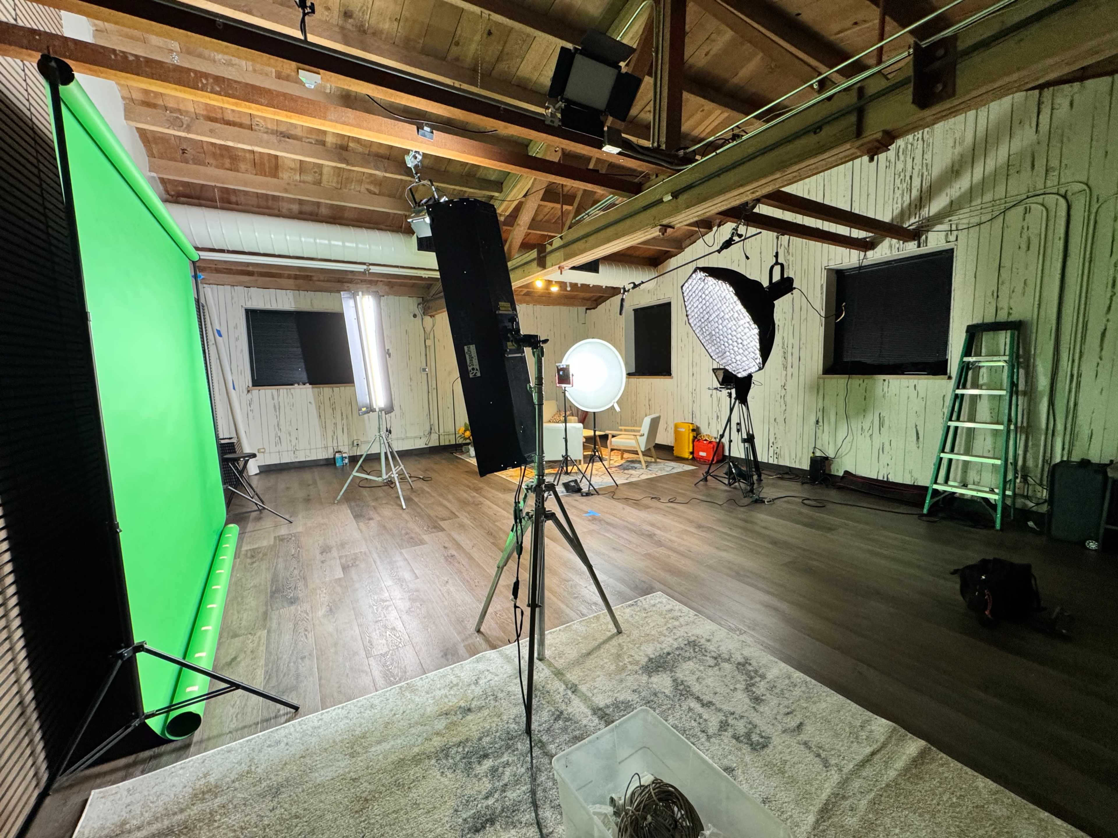 700 sq/ft Open Space Studio Image in Central San Jose, SAN JOSE, CA