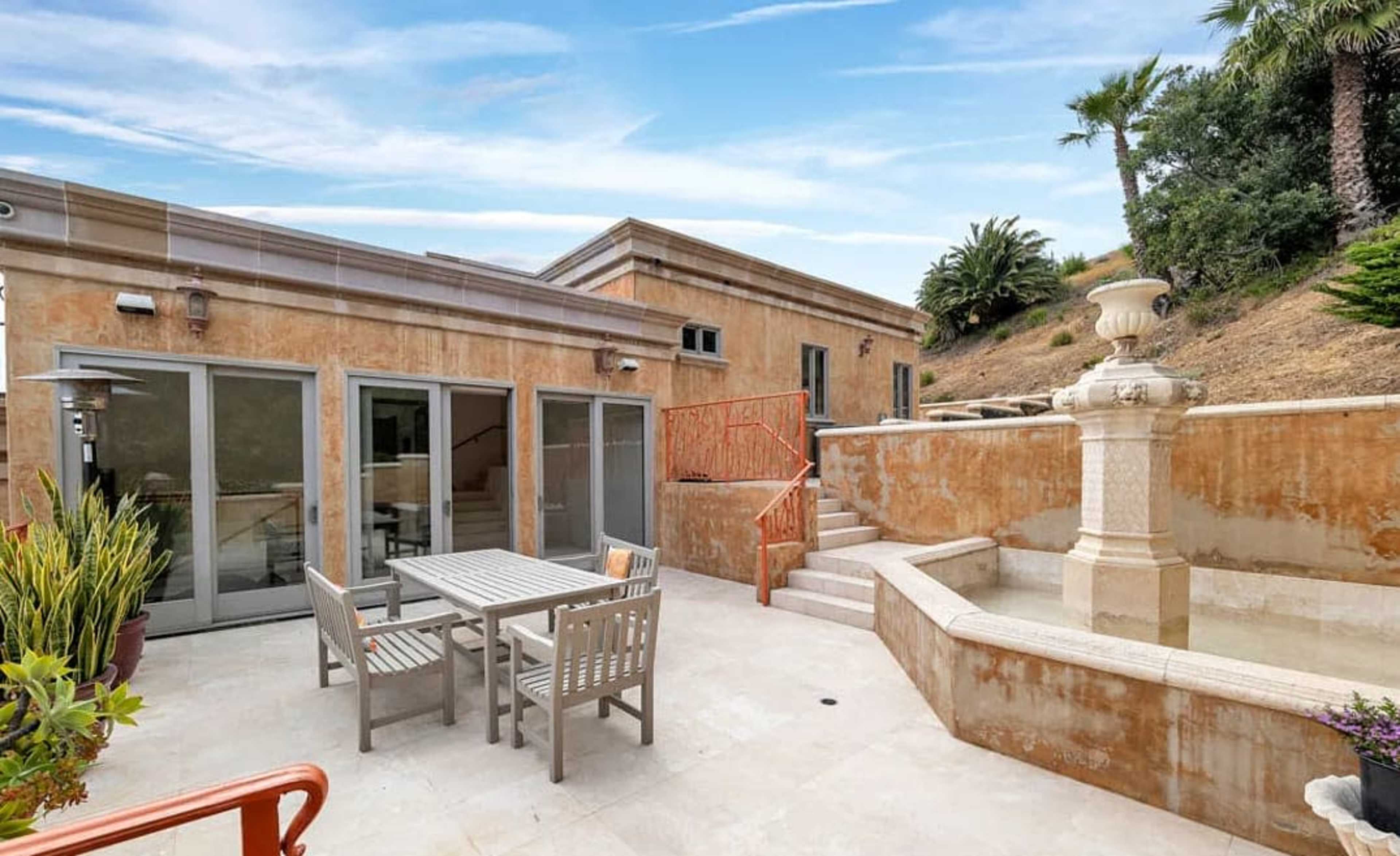 Large Malibu Villa Perfect for Filming Image in Western Malibu, Malibu, CA