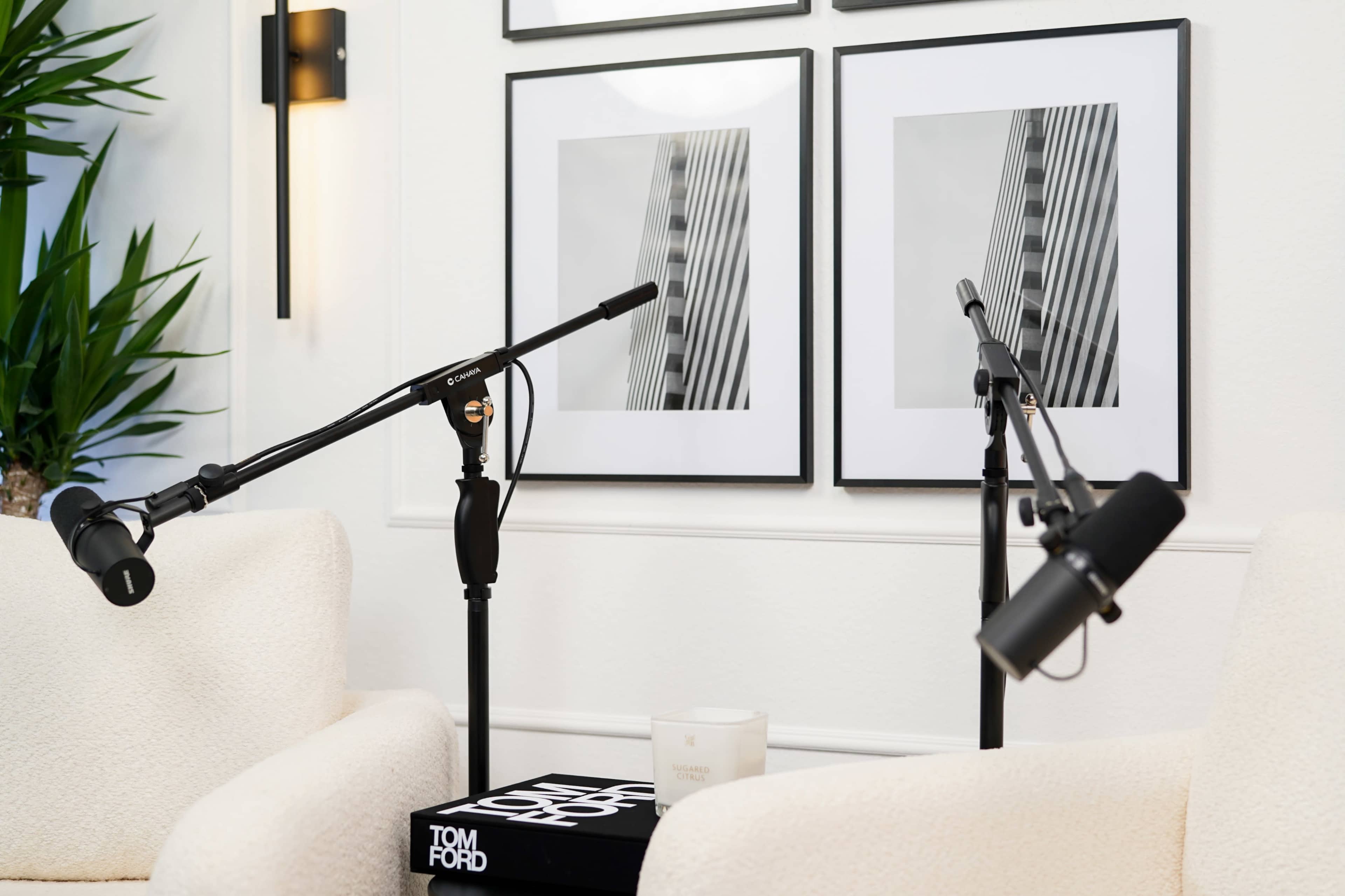 Modern Podcast recording Image in Pembroke Pines, Pembroke Pines, FL