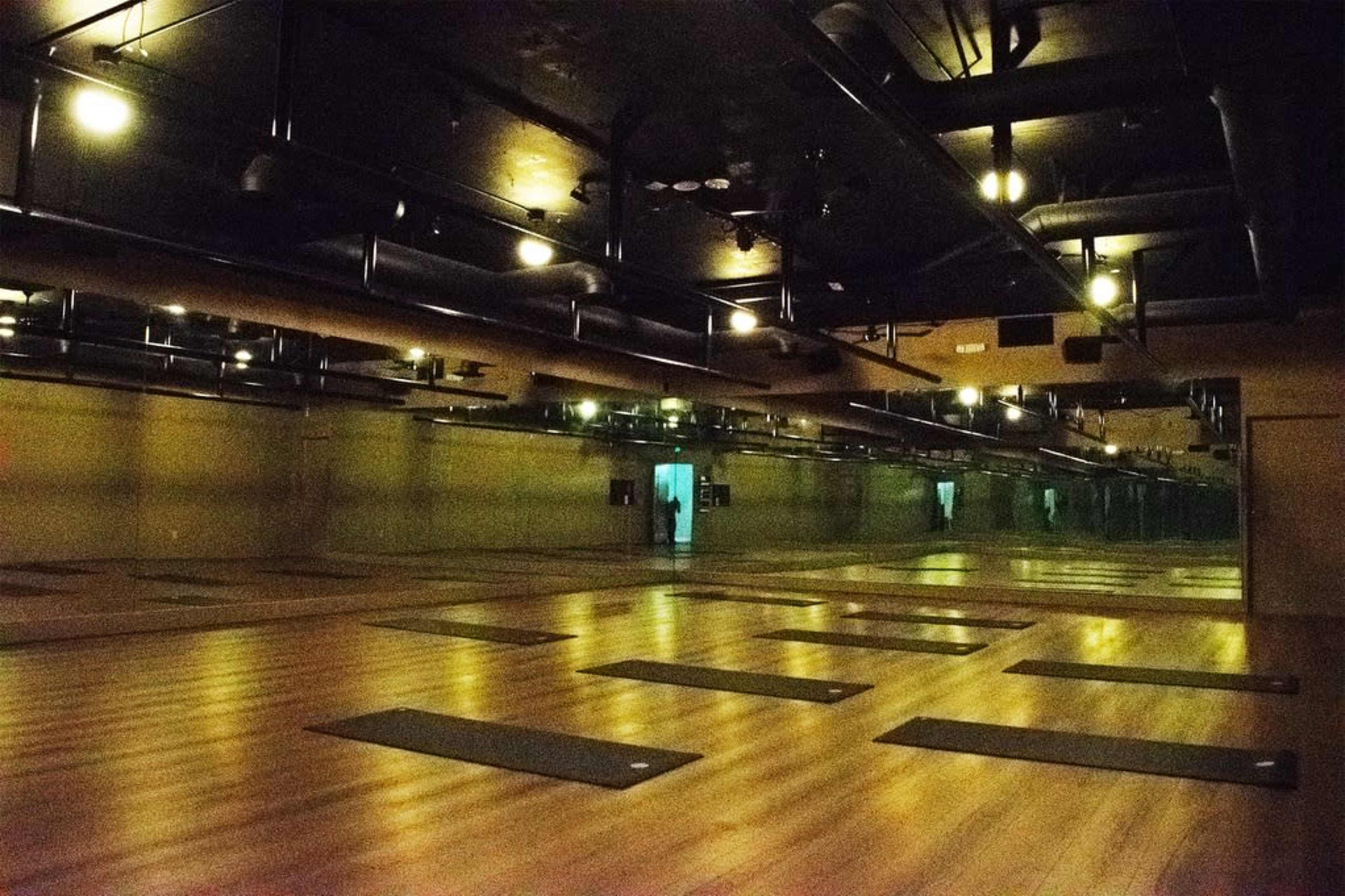 Lively West LA Yoga Studio Image in Sawtelle, Los Angeles, CA